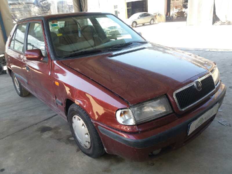 SKODA Felicia 1 generation (1994-2001) Vasen takavalo 098788189A 18371234