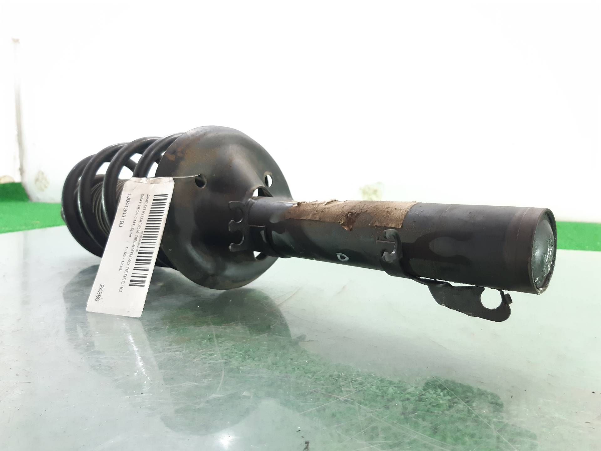 SEAT Leon 1 generation (1999-2005) Front Right Shock Absorber 1J0413031BJ 22020480