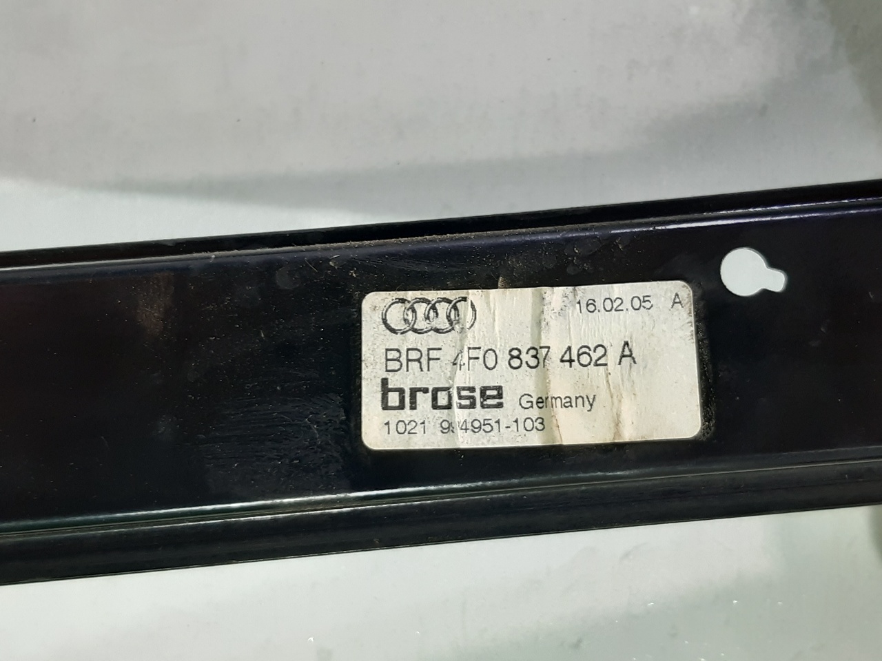 AUDI A6 C6/4F (2004-2011) Lève-vitre de porte avant droite 4F0837462A 18569103