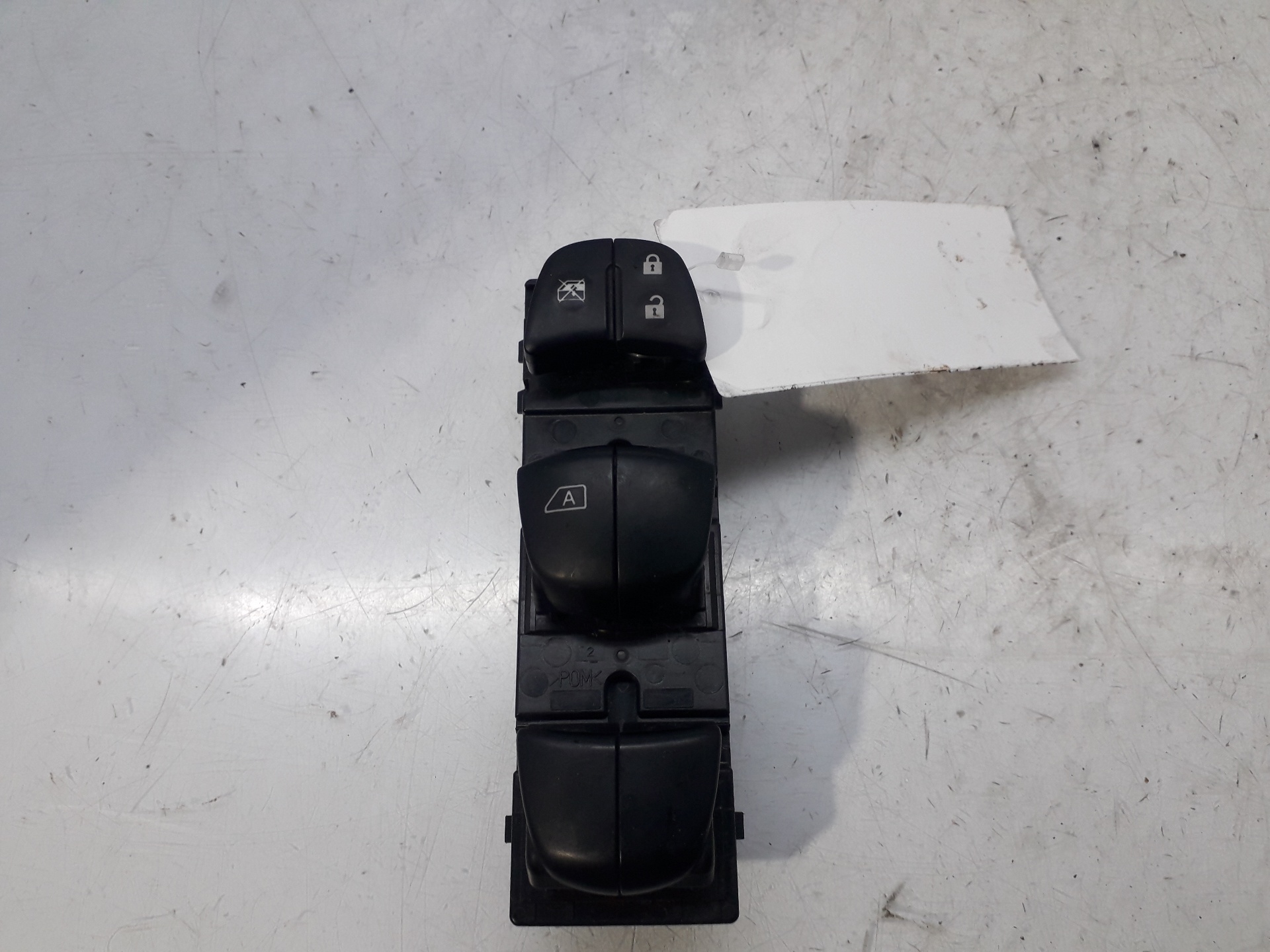 NISSAN Qashqai 2 generation (2013-2023) Priekšējo kreiso durvju logu pacēlāja slēdži 809614EH0A 22301544