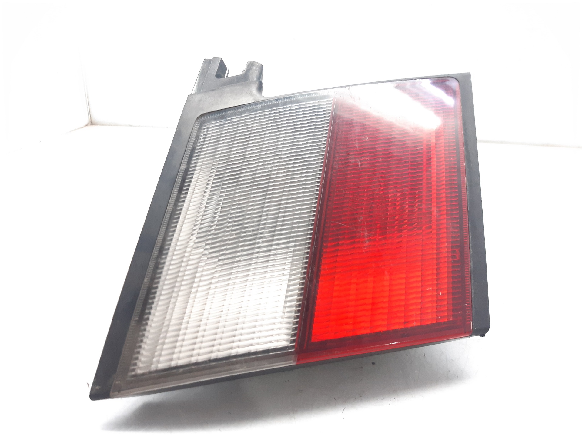 NISSAN Primera P11 (1996-2002) Rear Left Taillight 23070102 24130329