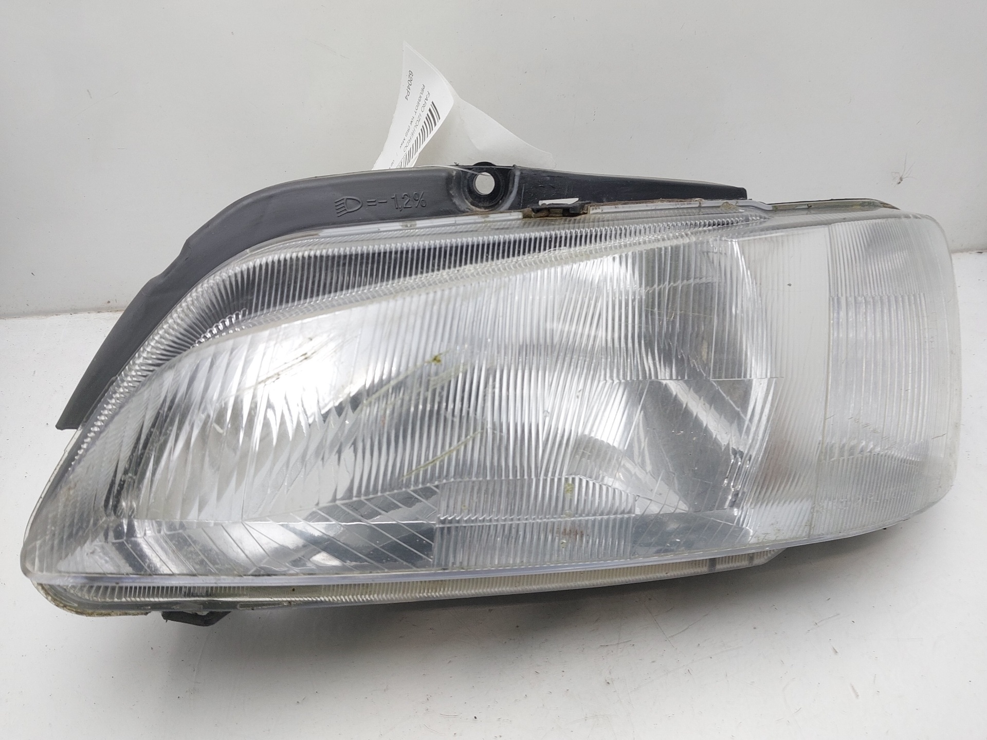 FORD Front Left Headlight 6204P4 23080747