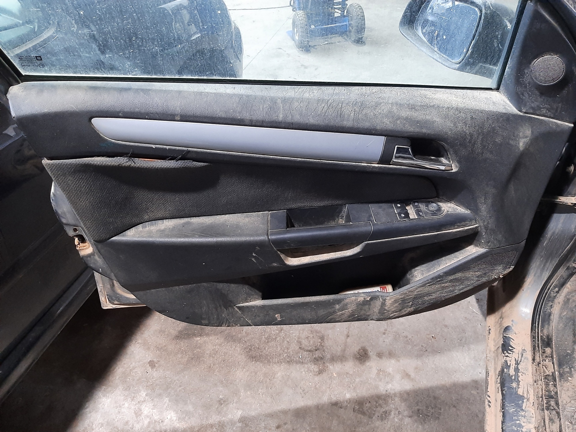 OPEL Astra J (2009-2020) Решетка радиатора 13108463 23005089