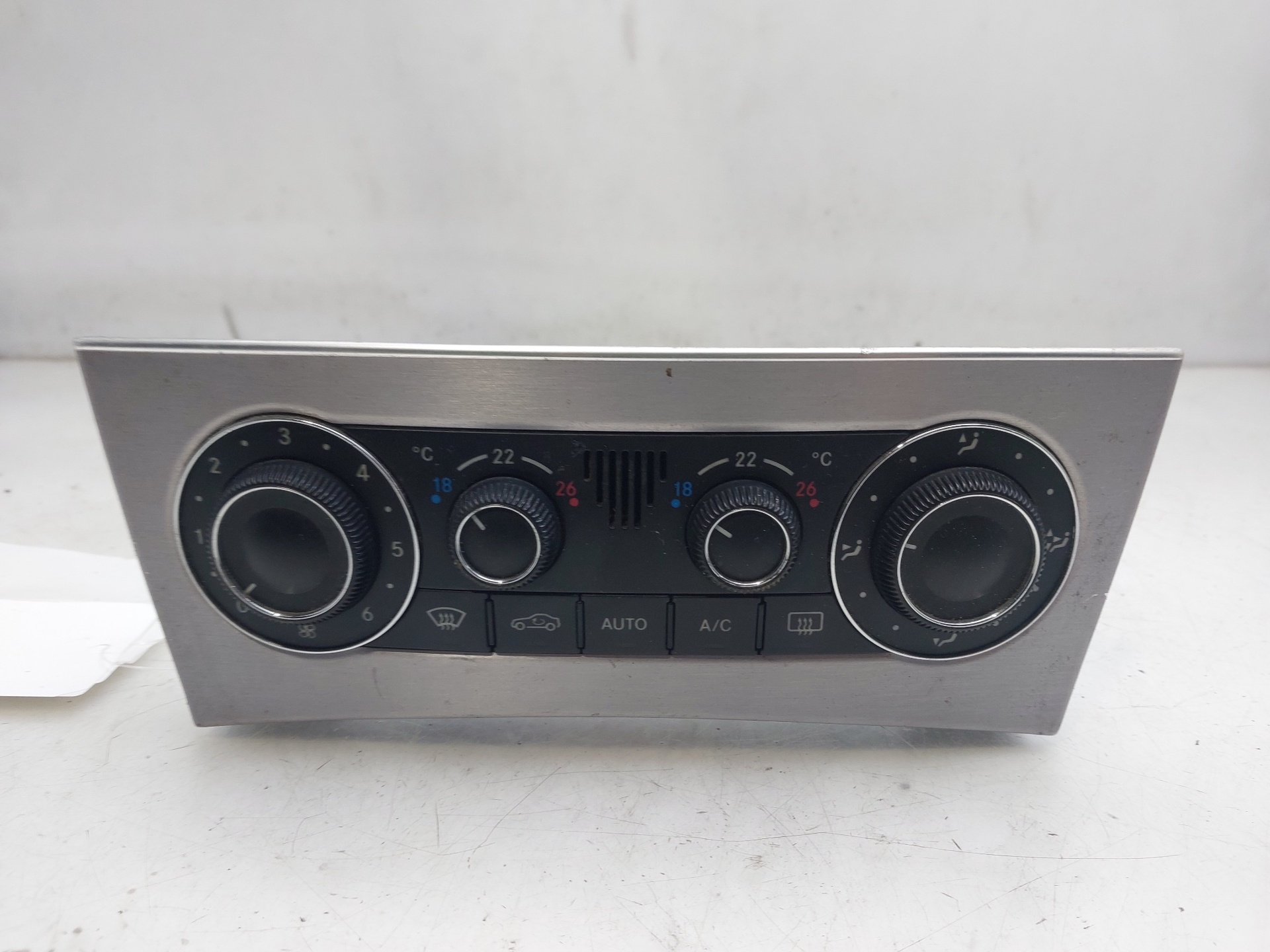 MERCEDES-BENZ C-Class W203/S203/CL203 (2000-2008) Climate  Control Unit A2038304085 23241090