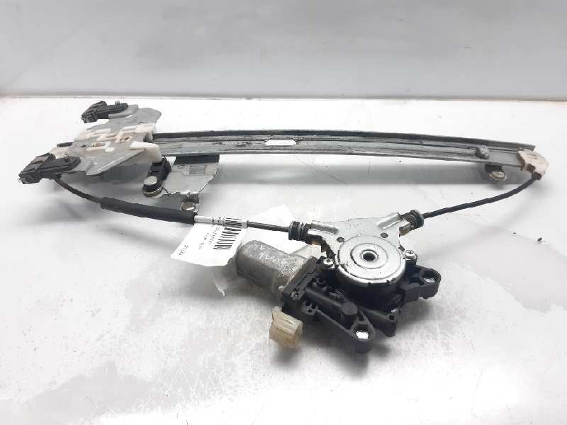 KIA Carnival 2 generation (2006-2010) Rear left door window lifter 824504D020 18574720