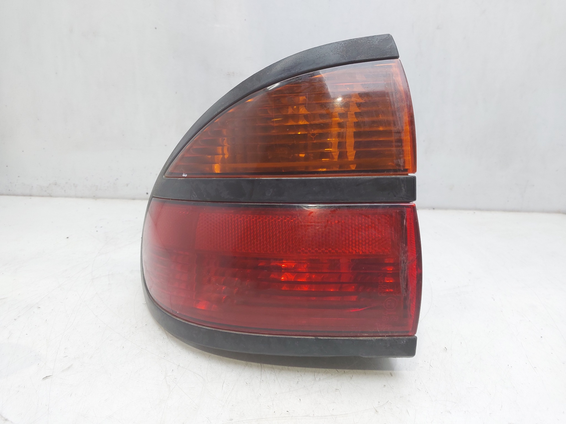 VAUXHALL Rear Left Taillight 7700420122 25766803