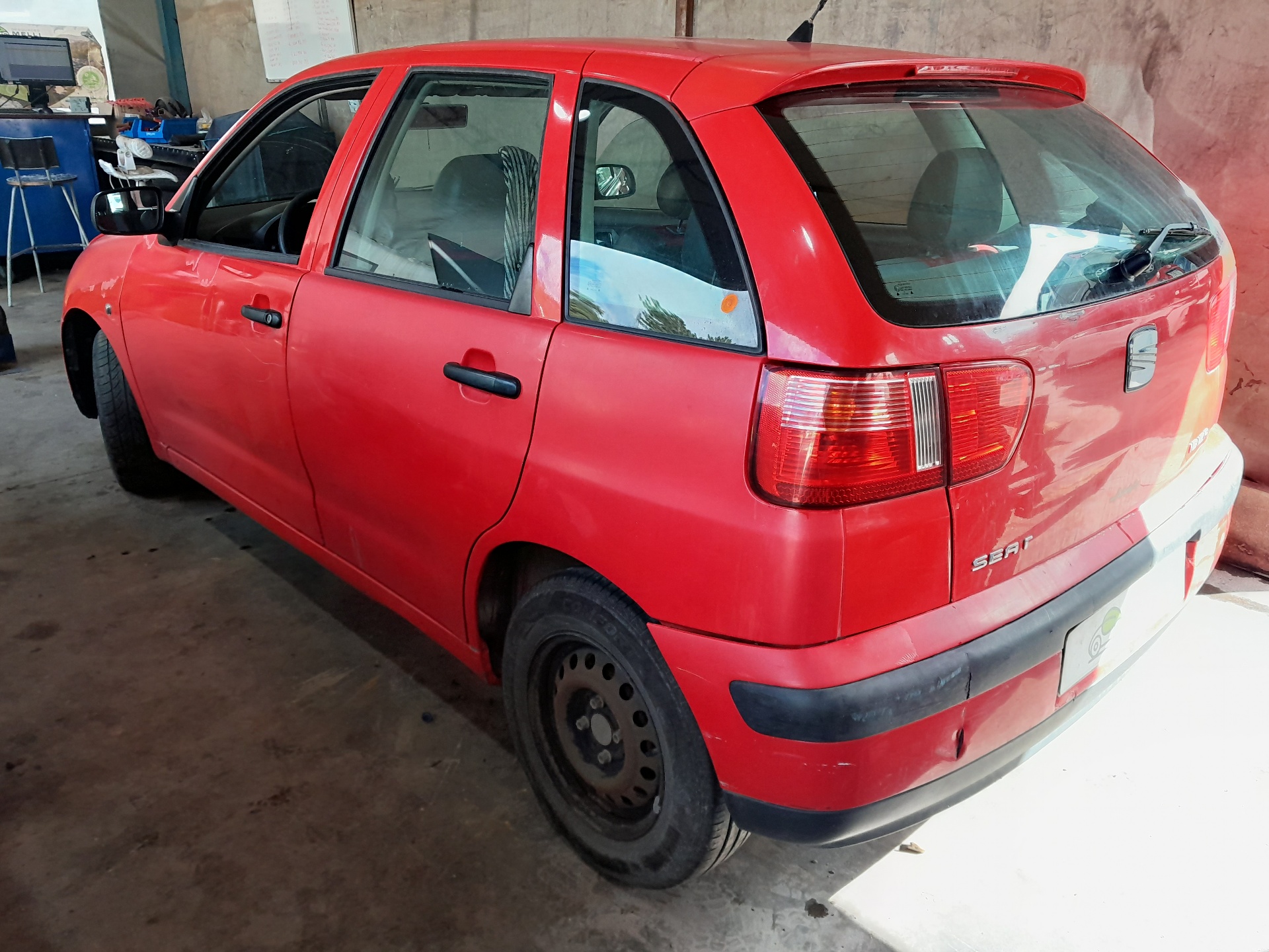 SEAT Ibiza 2 generation (1993-2002) Galinio dangčio (bagažinės) spoileris 6K6827933E 24345943