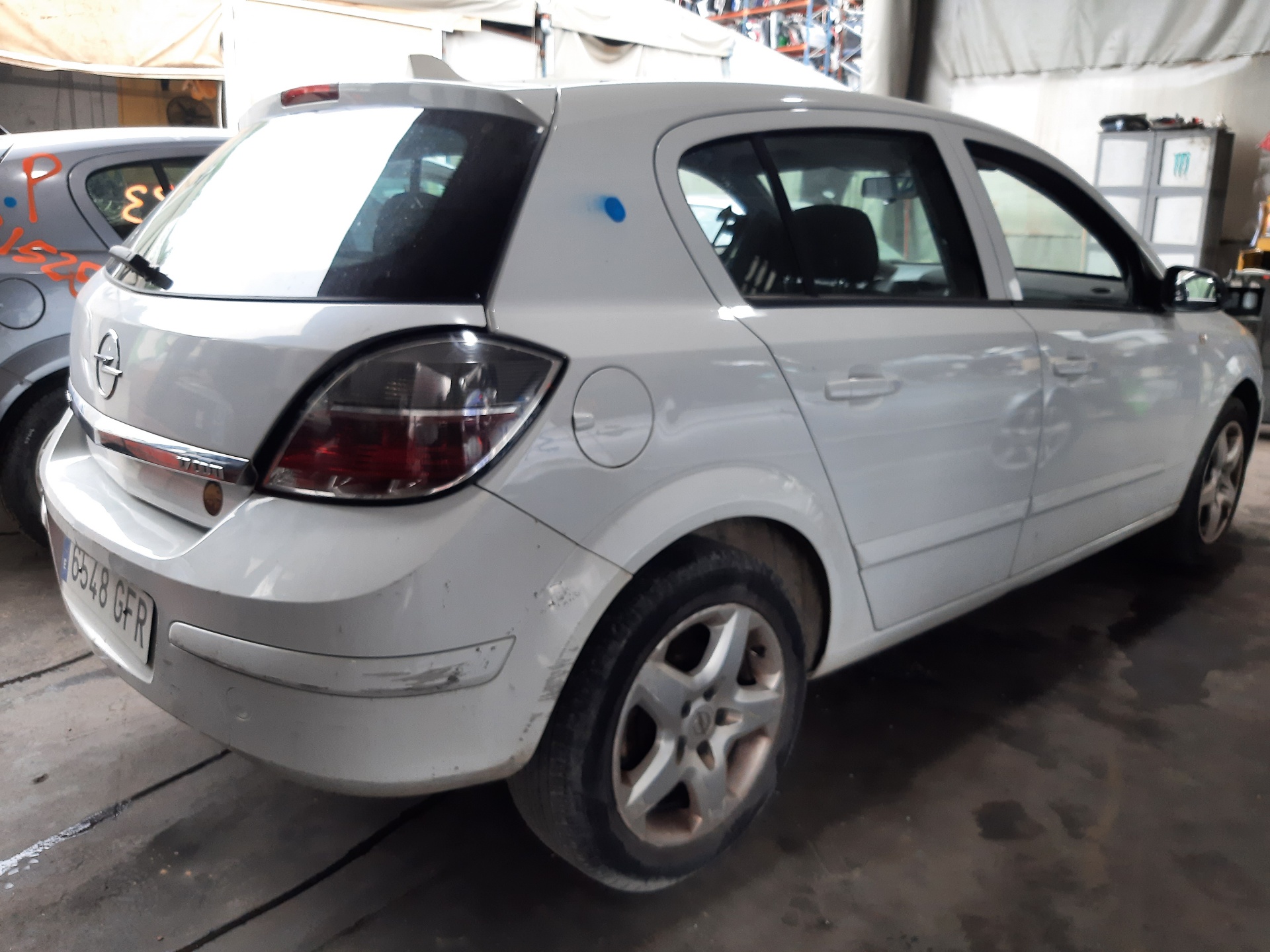 OPEL Astra J (2009-2020) Priekšējo kreiso durvju logu pacēlājs 13100417 25109266