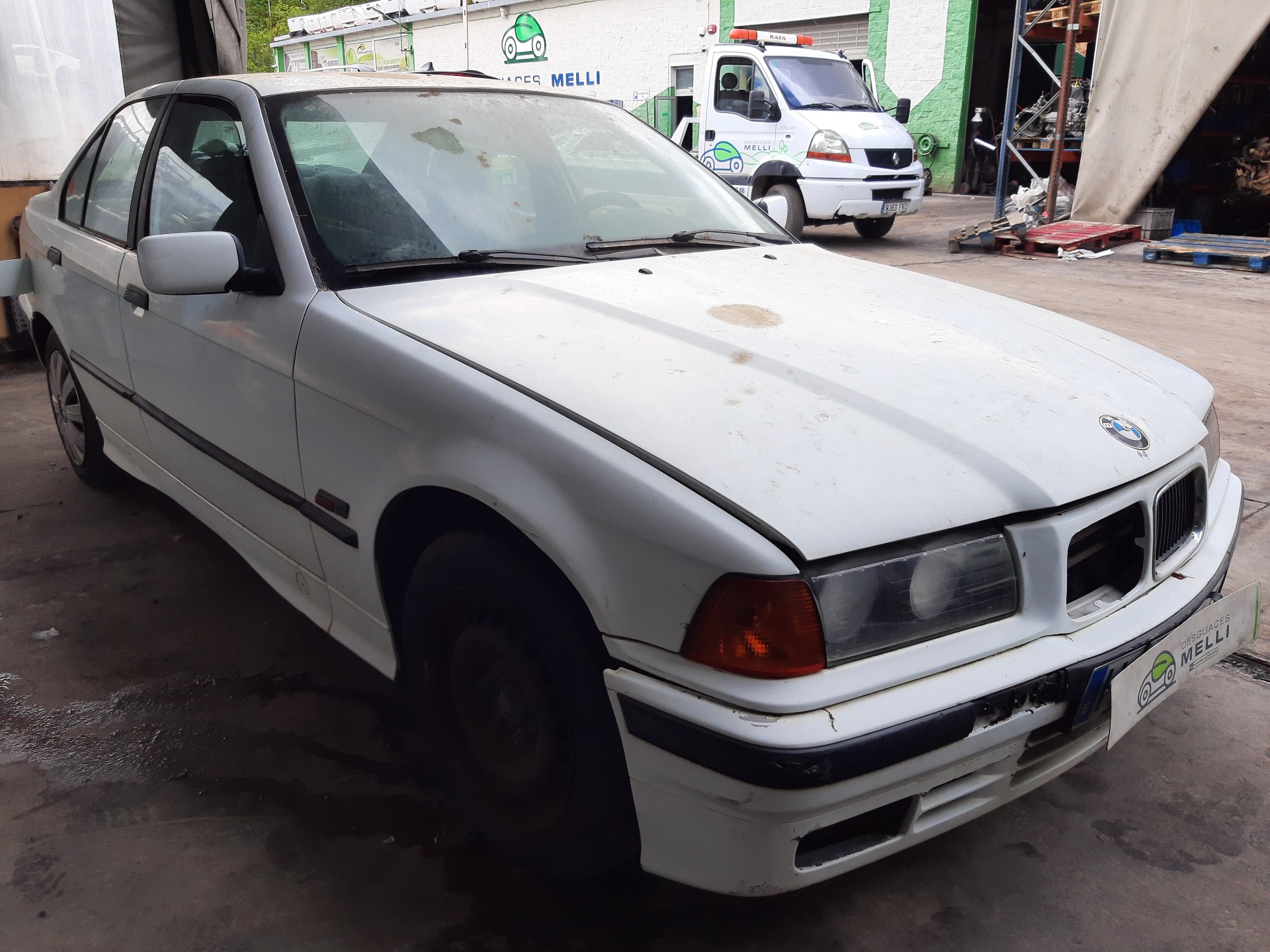 BMW 3 Series E36 (1990-2000) Pravý přední blatník směrového světla 63138353278 20145523