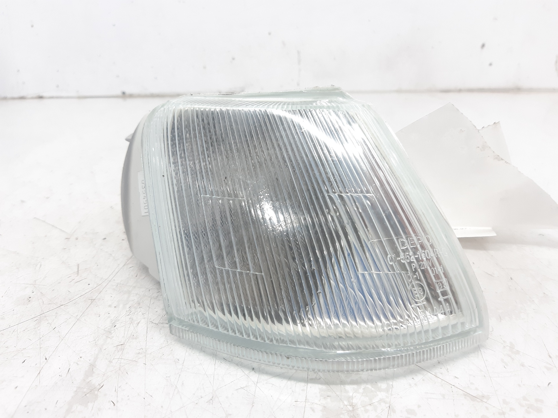 CITROËN Xantia X1 (1993-1998) Front Right Fender Turn Signal 015521504RC 24129223