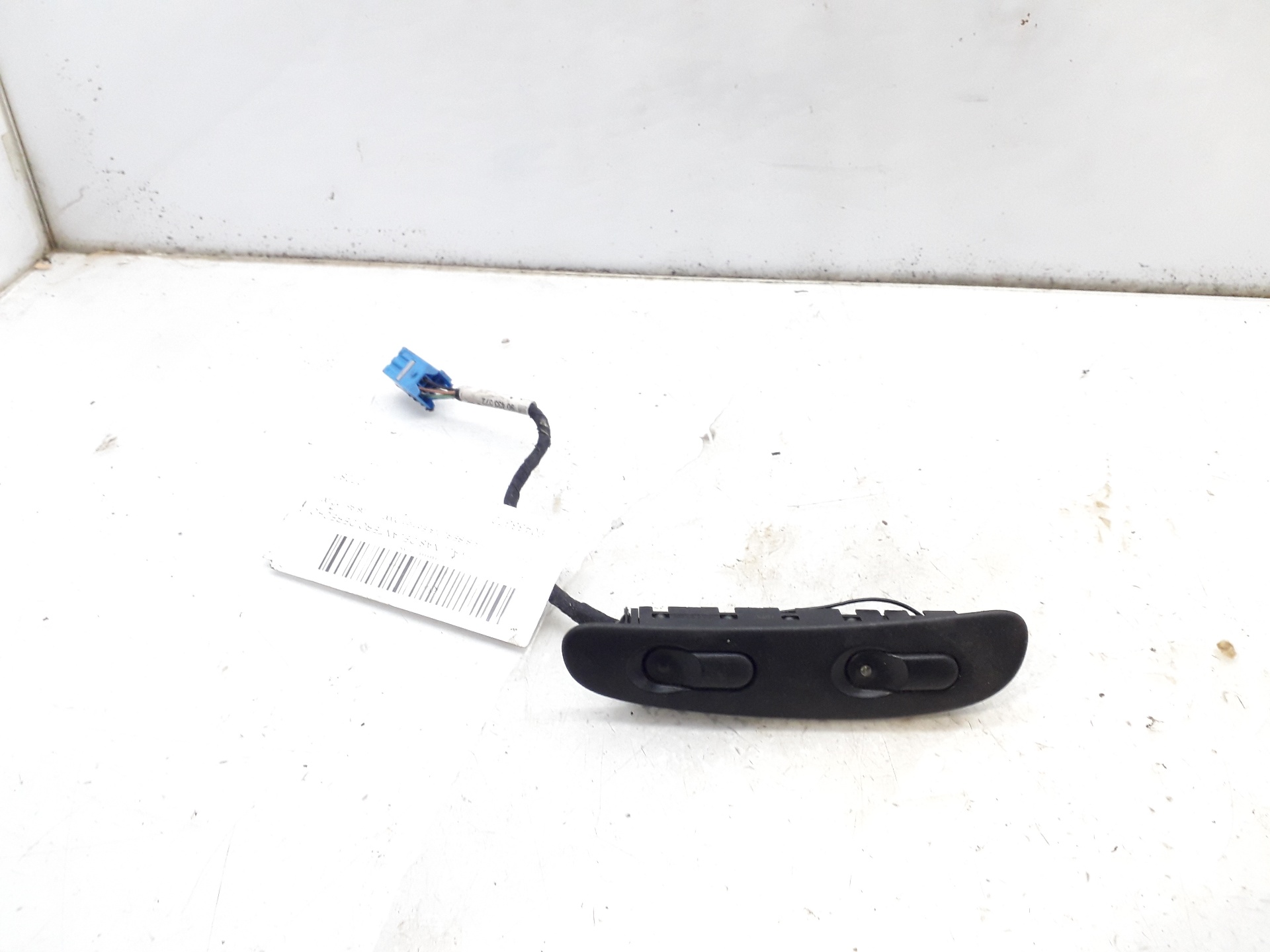 OPEL Vectra B (1995-1999) Front Right Door Window Switch 90433372 18788134