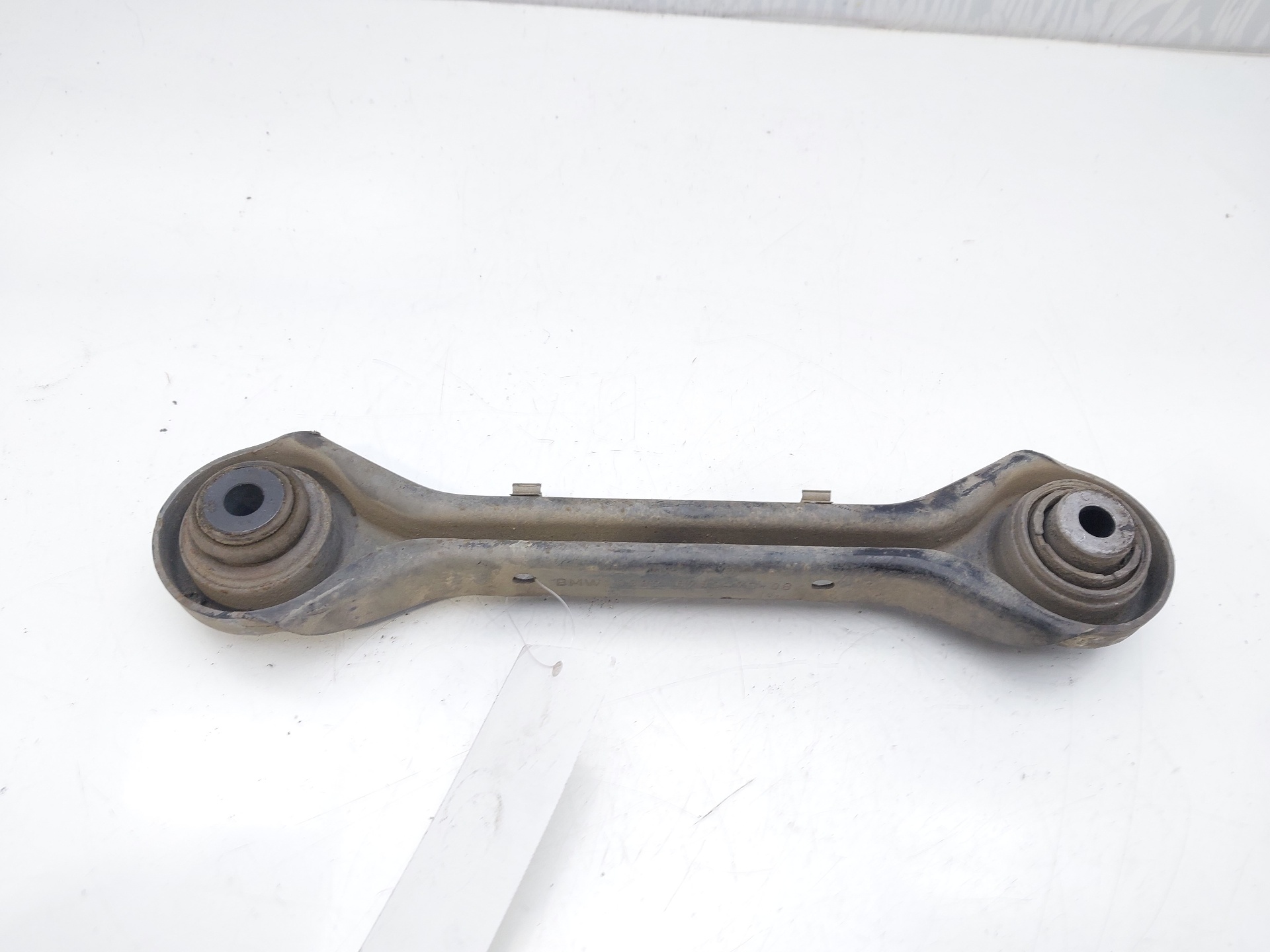Brazo de la suspensión inferior trasero derecho M47N204D4 33326763473 de Bmw 3 (e90) 2007-2010 122 CV