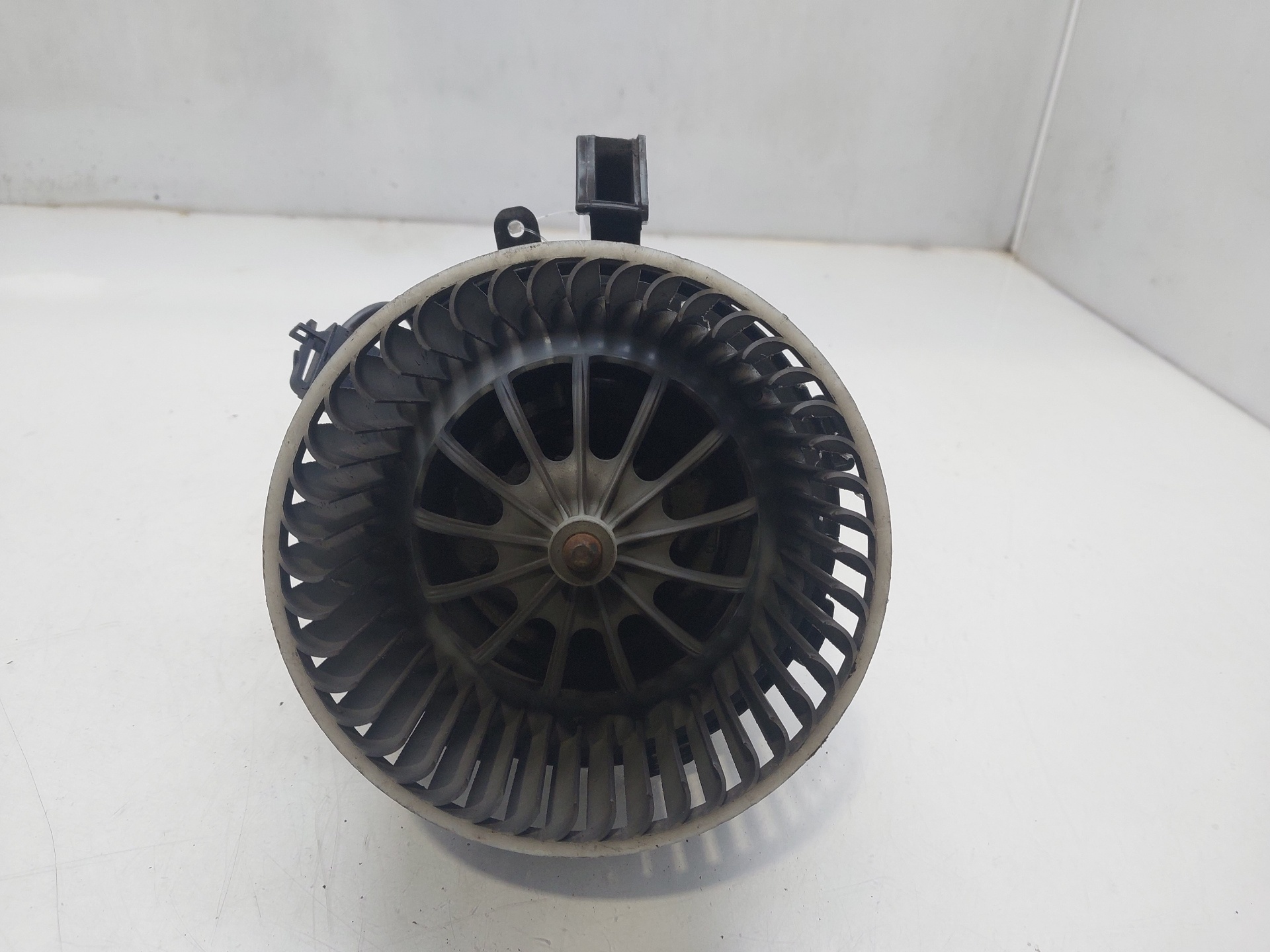 AUDI A4 B8/8K (2011-2016) Motor încălzitor interior U0851003 24483173