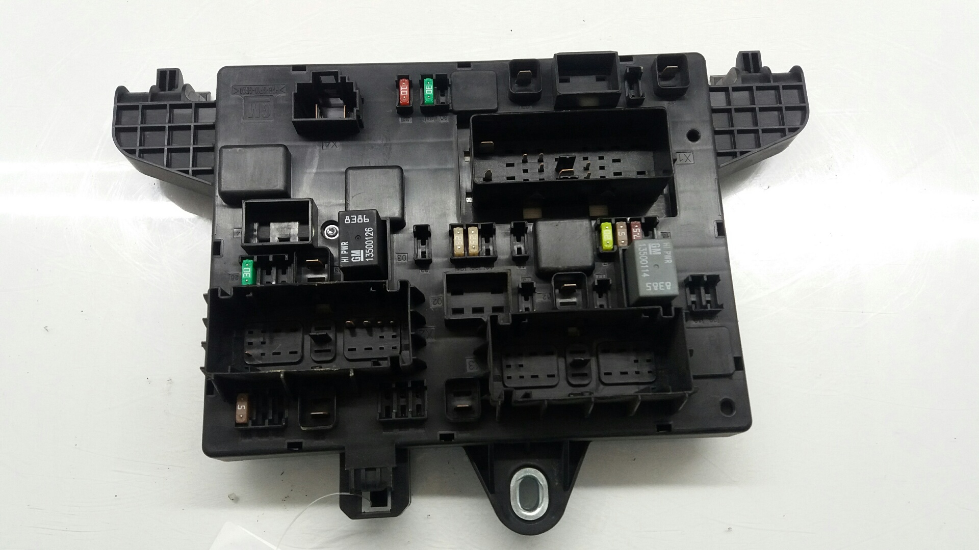 OPEL Astra J (2009-2020) Fuse Box 13302300 20992923