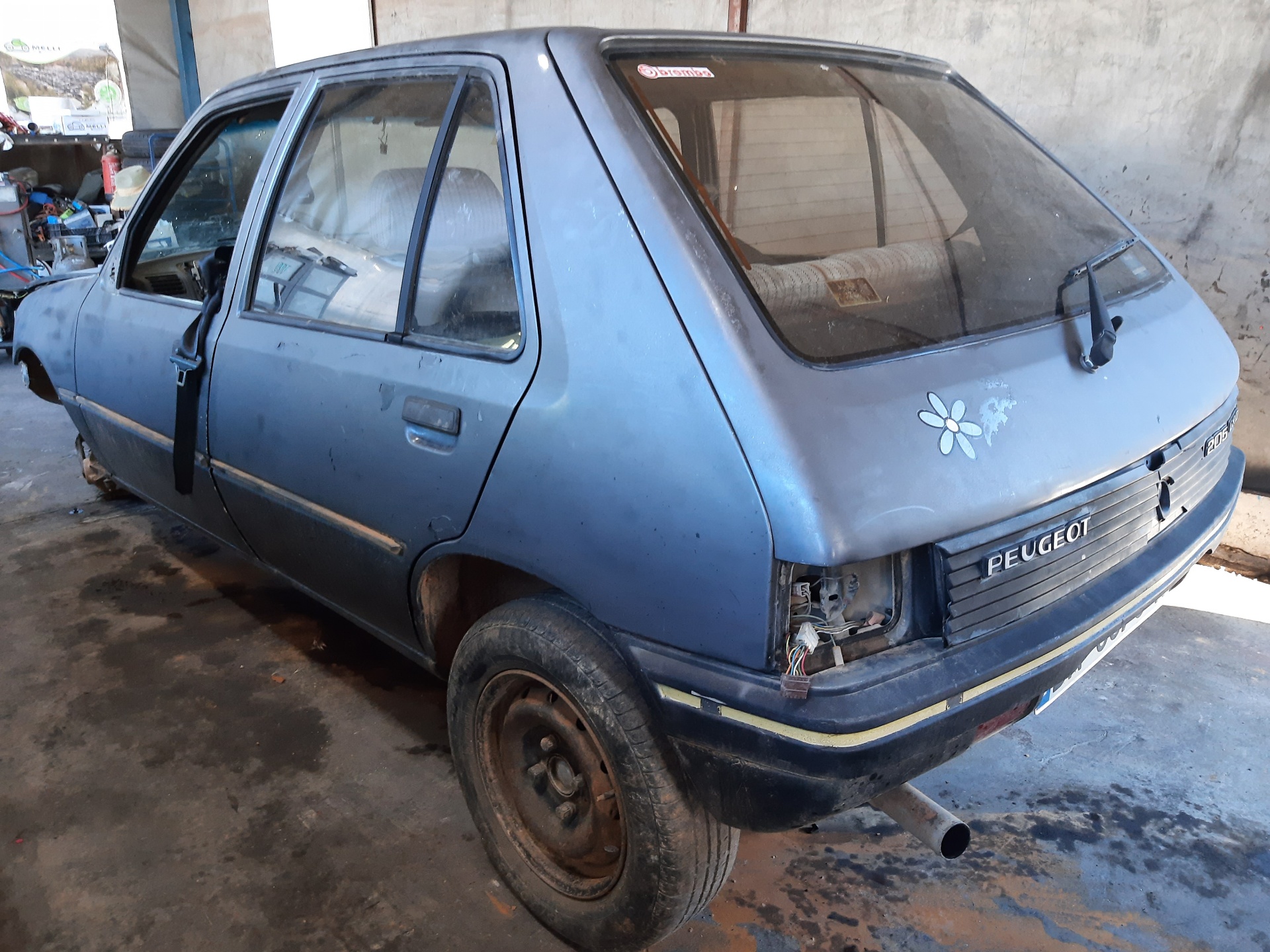 PEUGEOT 205 1 generation (1983-1998) Højre side solskærm 45665 22570662