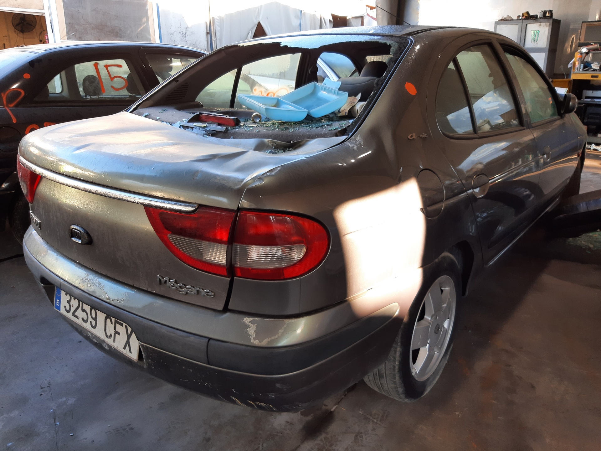 RENAULT Megane 2 generation (2002-2012) Priekinių kairių durų langų pakėlimo mygtukai 8200181695 18728542