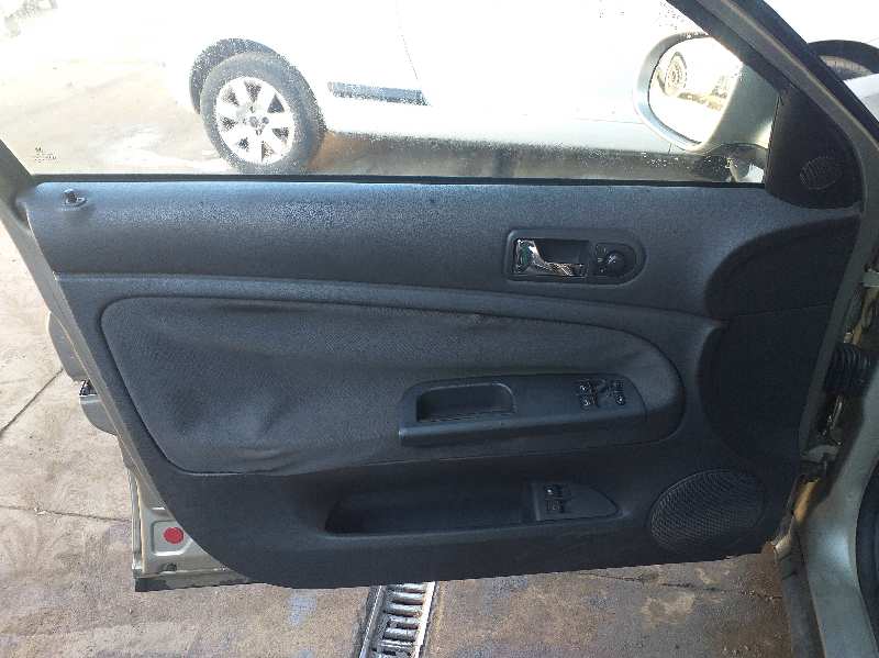 VOLKSWAGEN Passat B5 (1996-2005) Jobb első ajtó külső fogantyúja 3B0837207G 22043600