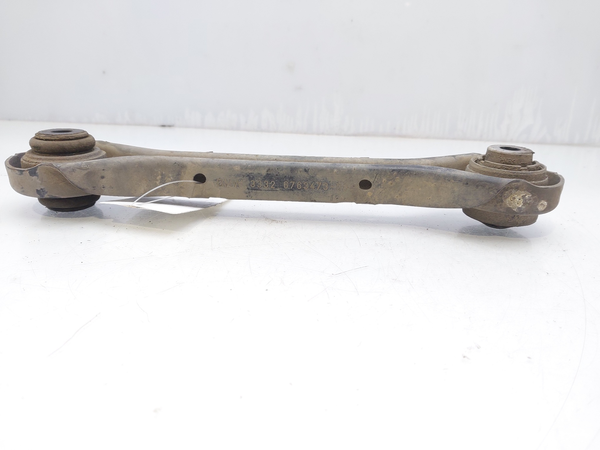 Brazo de la suspensión inferior trasero derecho M47N204D4 33326763473 de Bmw 3 (e90) 2007-2010 122 CV - pieza usada