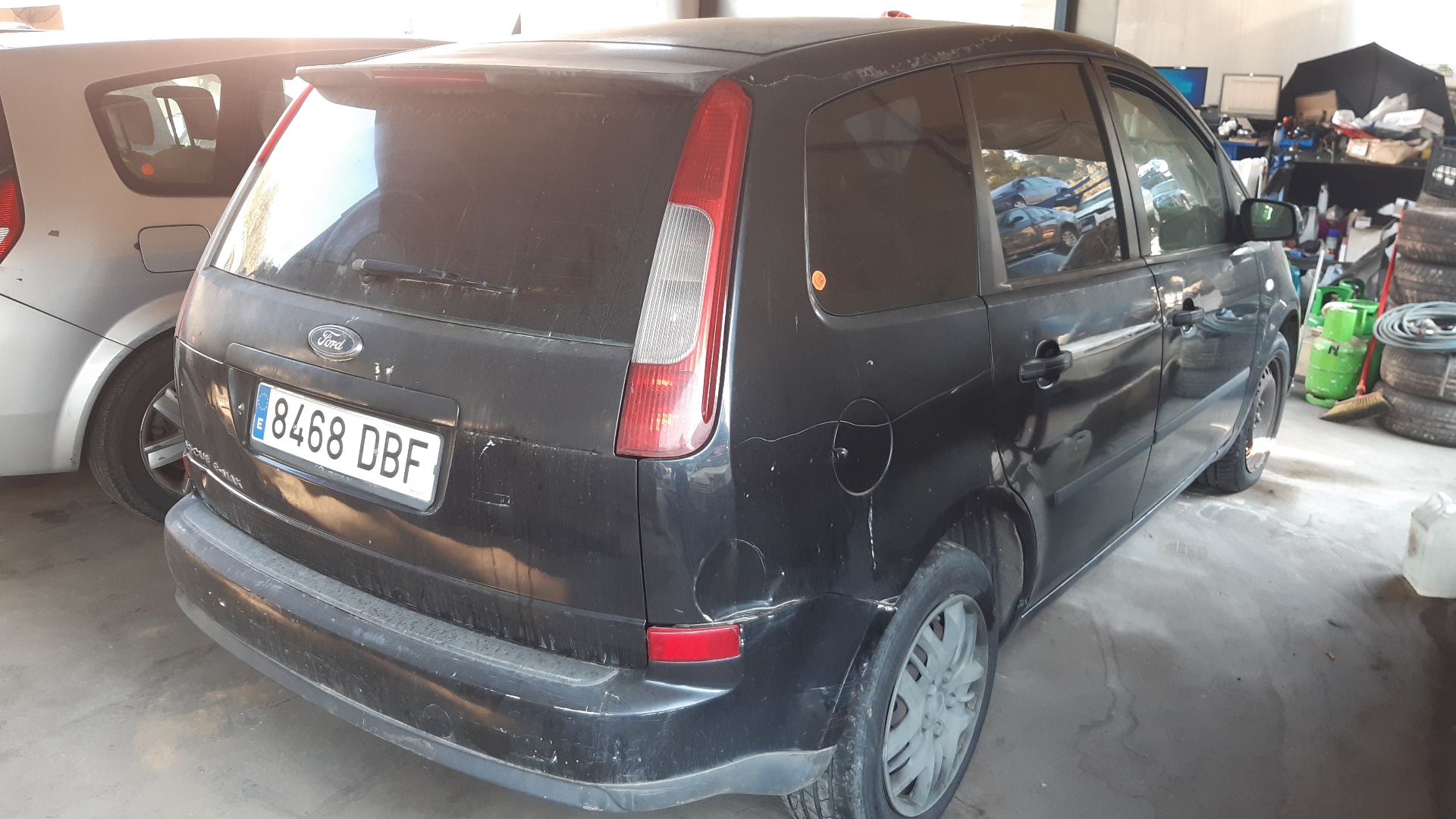 FORD C-Max 1 generation (2003-2010) Ľavé predné hmlisté svetlo 3M5115K202AA 18790512