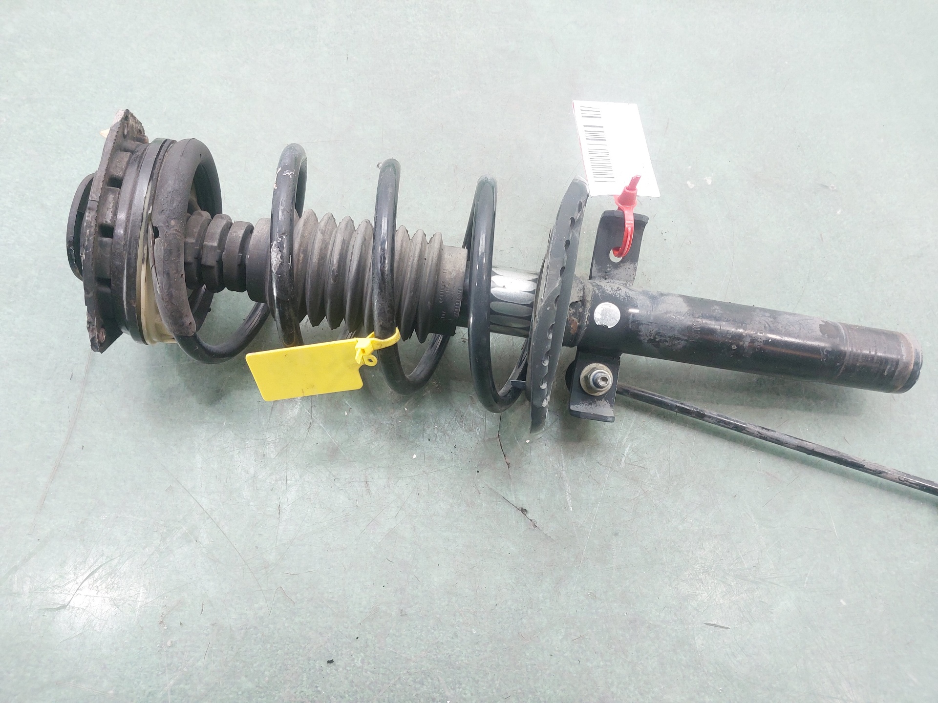 RENAULT Megane 2 generation (2002-2012) Front Left Shock Absorber 8200348820 26955143