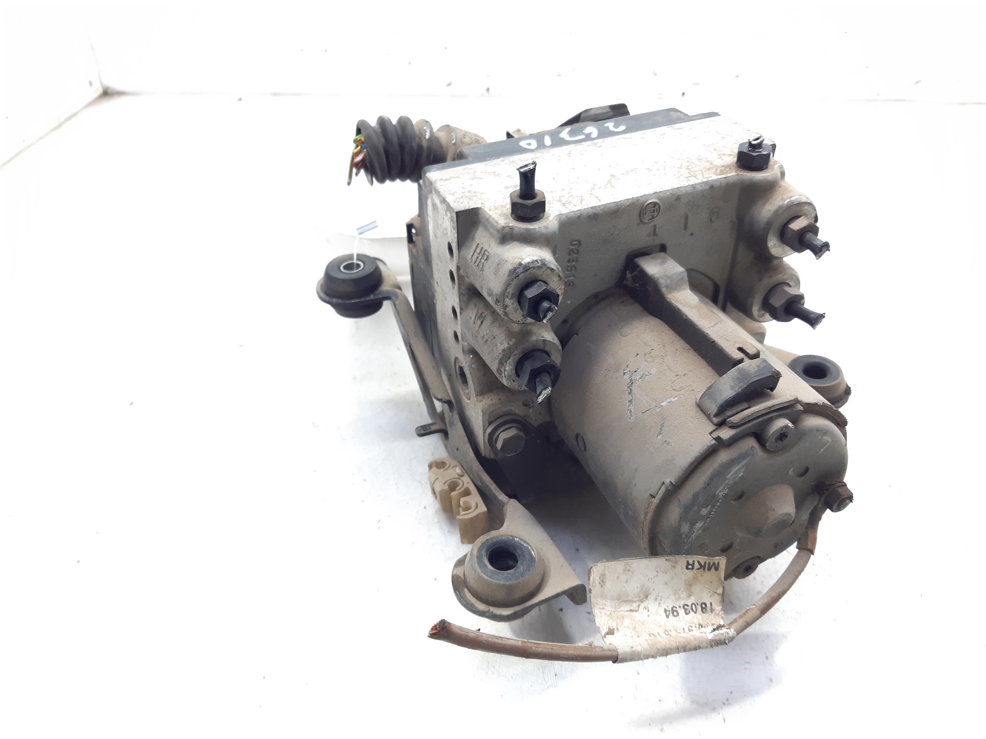 AUDI A4 B5/8D (1994-2001) ABS pumpe 8D0814111 18769775