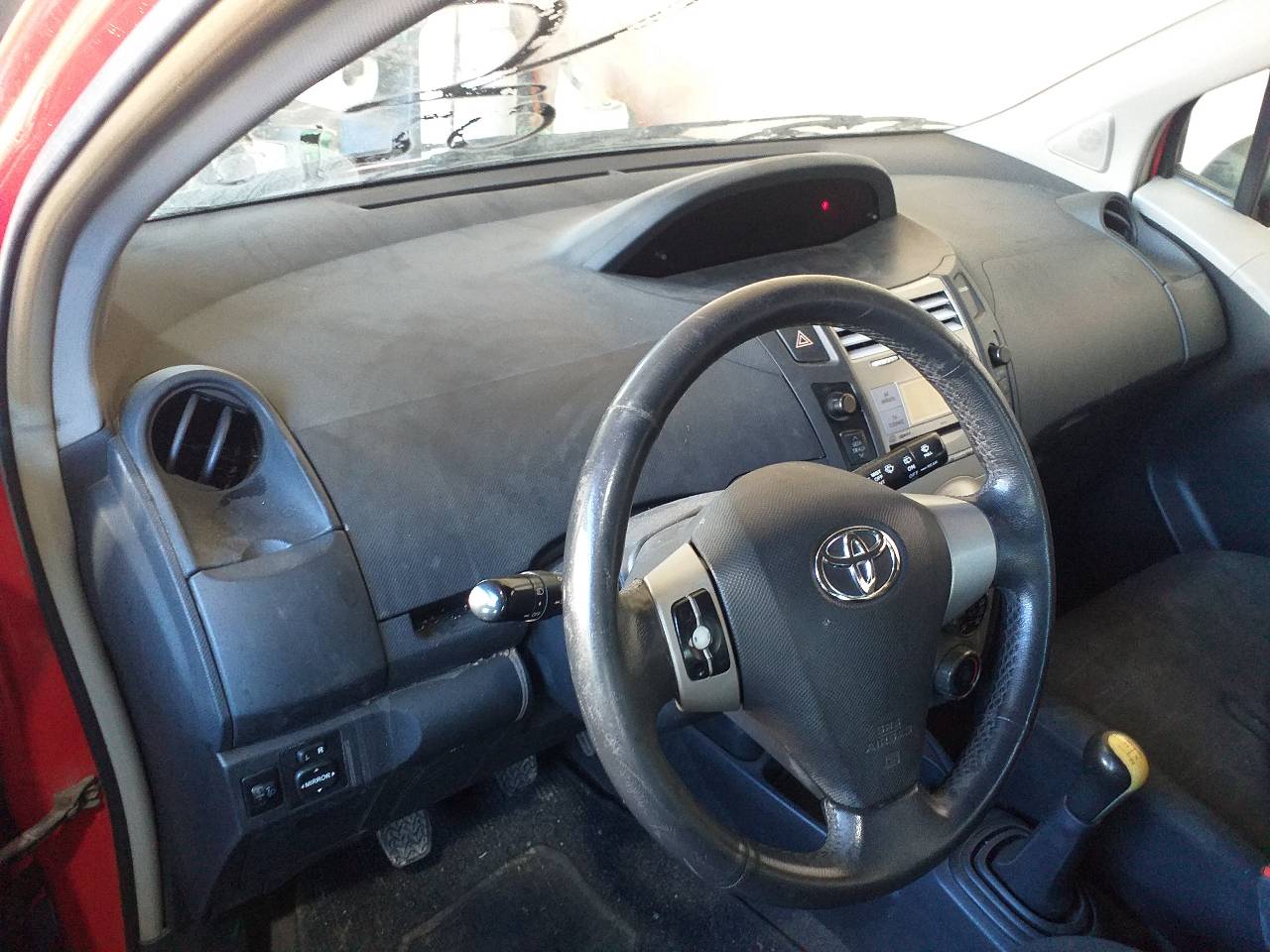 TOYOTA Yaris 2 generation (2005-2012) Other Interior Parts 812600D030 24111918