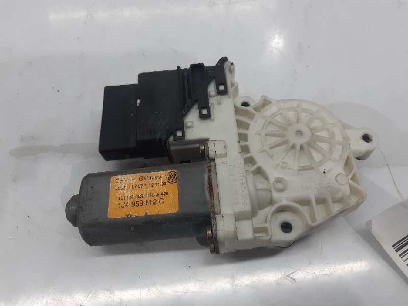 VOLKSWAGEN Bora 1 generation (1998-2005) Rear Right Door Window Control Motor 1J4959812C 18529565