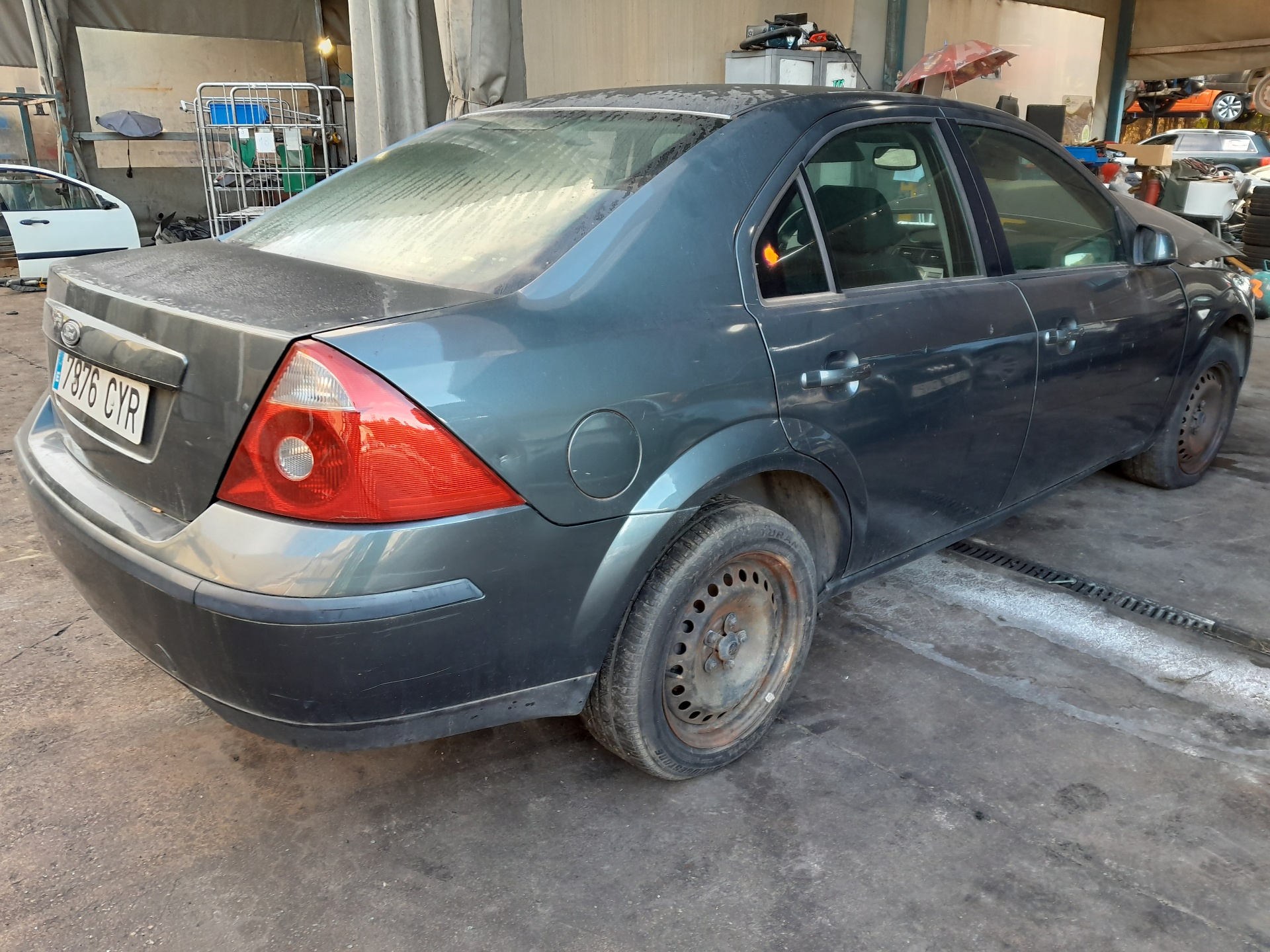 FORD Mondeo 3 generation (2000-2007) Priekinių dešinių durų spyna 2S4AA26412EA 21440839