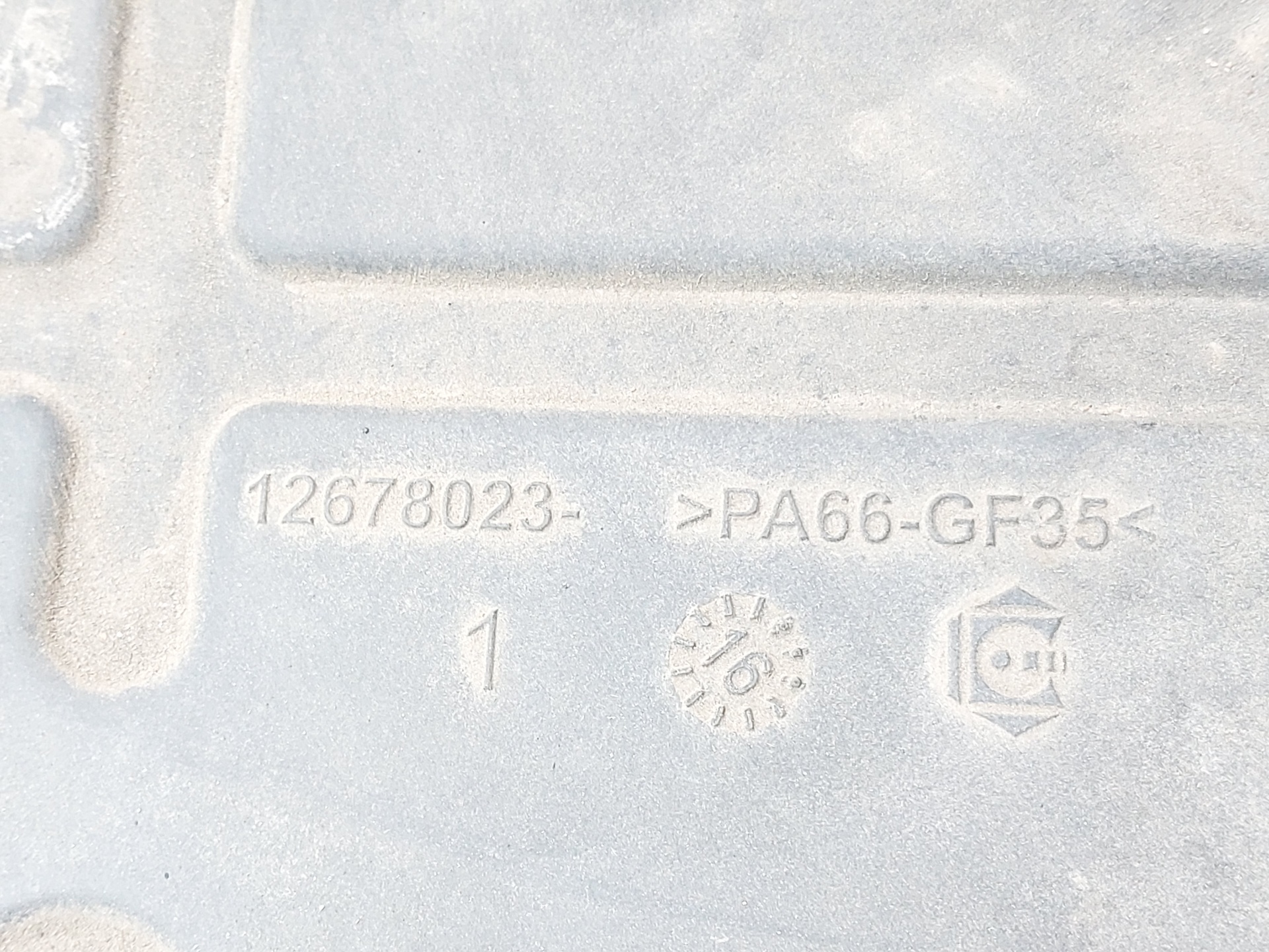 PEUGEOT 308 T9 (2013-2021) AdBlue Tank 1682620080 25024152