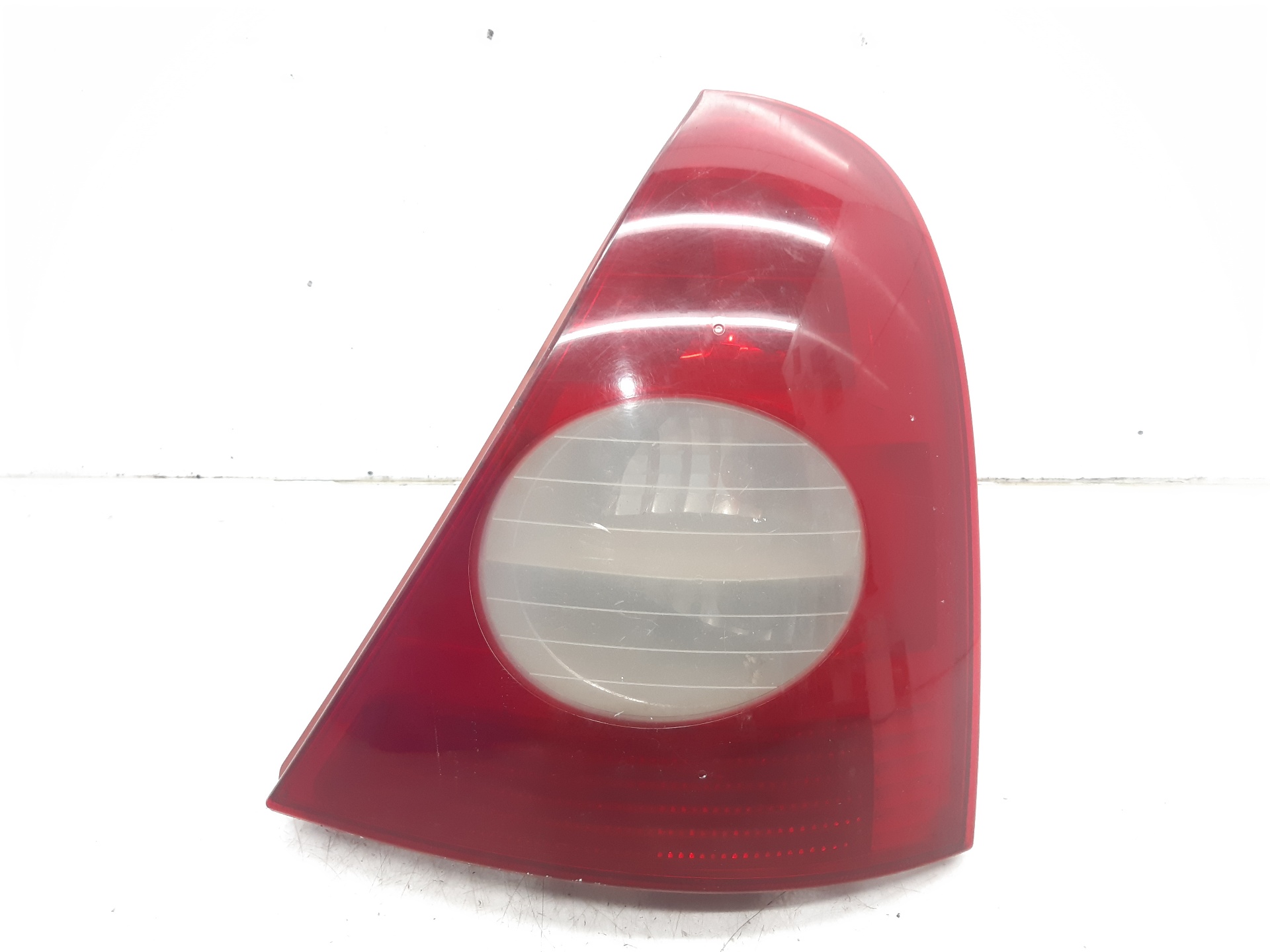 RENAULT Clio 2 generation (1998-2013) Задна дясна задна лампа 8200071414 18642832