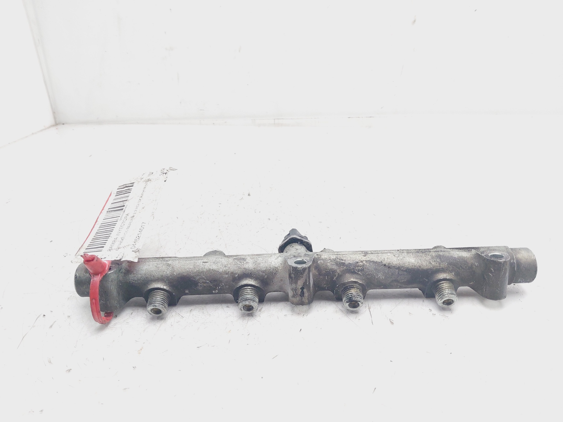 MITSUBISHI Eclipse 2G (1995-1999) Fuel Rail 0445214017 25784354