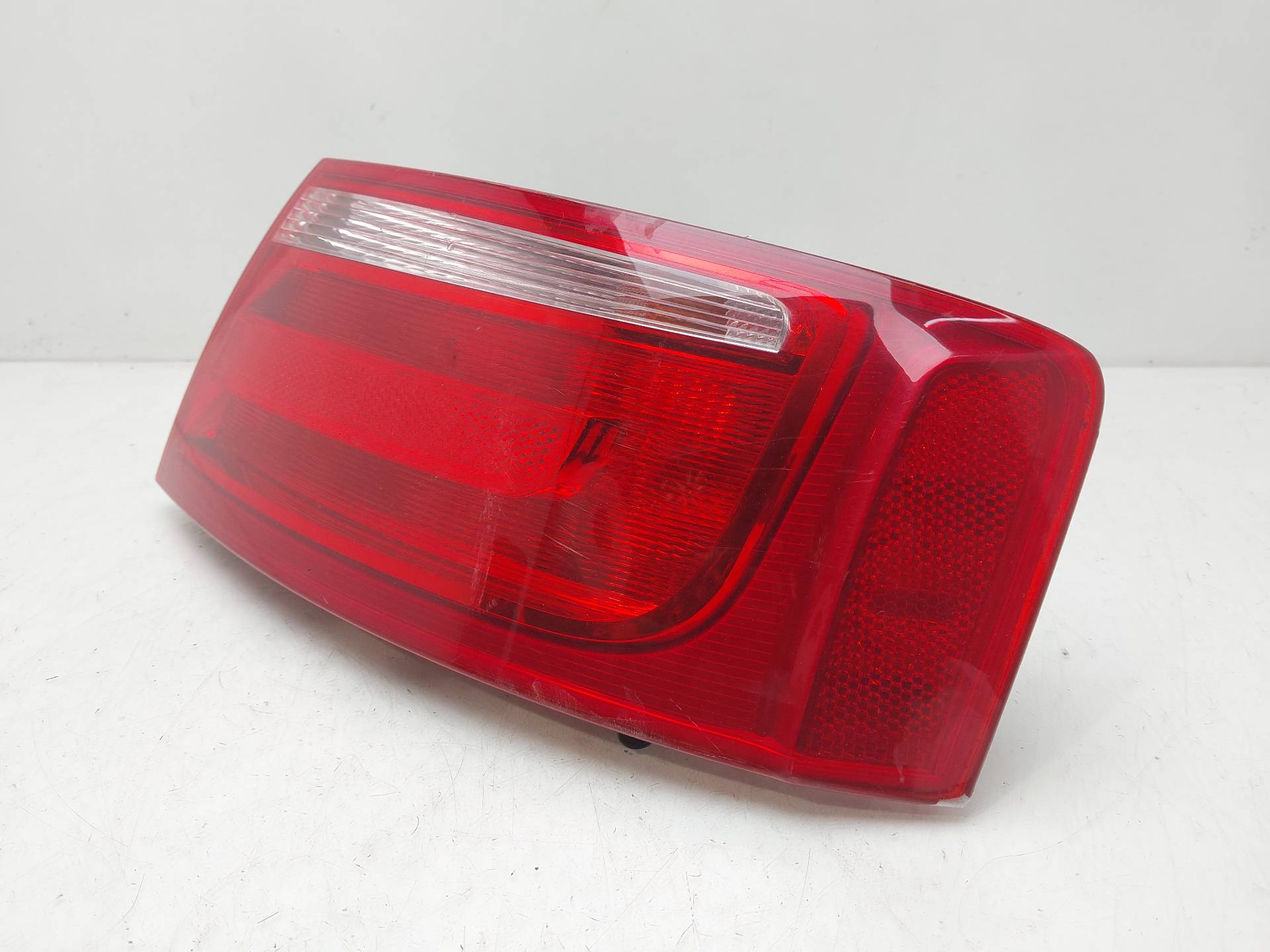 AUDI A5 8T (2007-2016) Rear Right Taillight Lamp 8T0945096 24148039
