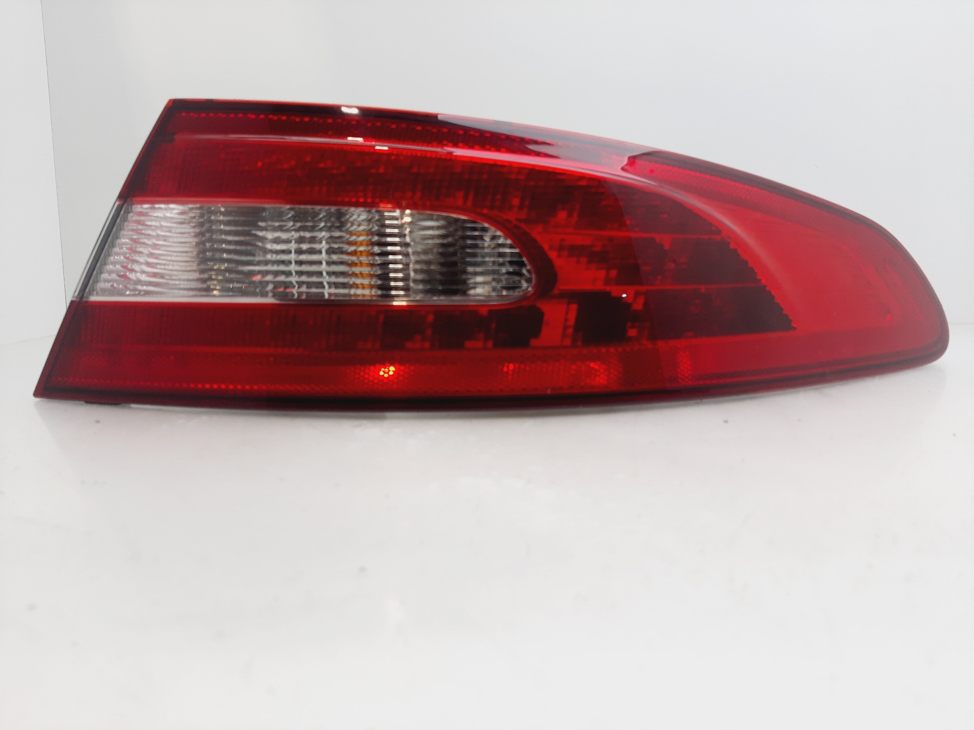 JAGUAR XF 1 generation  (2011-2016) Rear Right Taillight Lamp 8X2313404BD 25299509