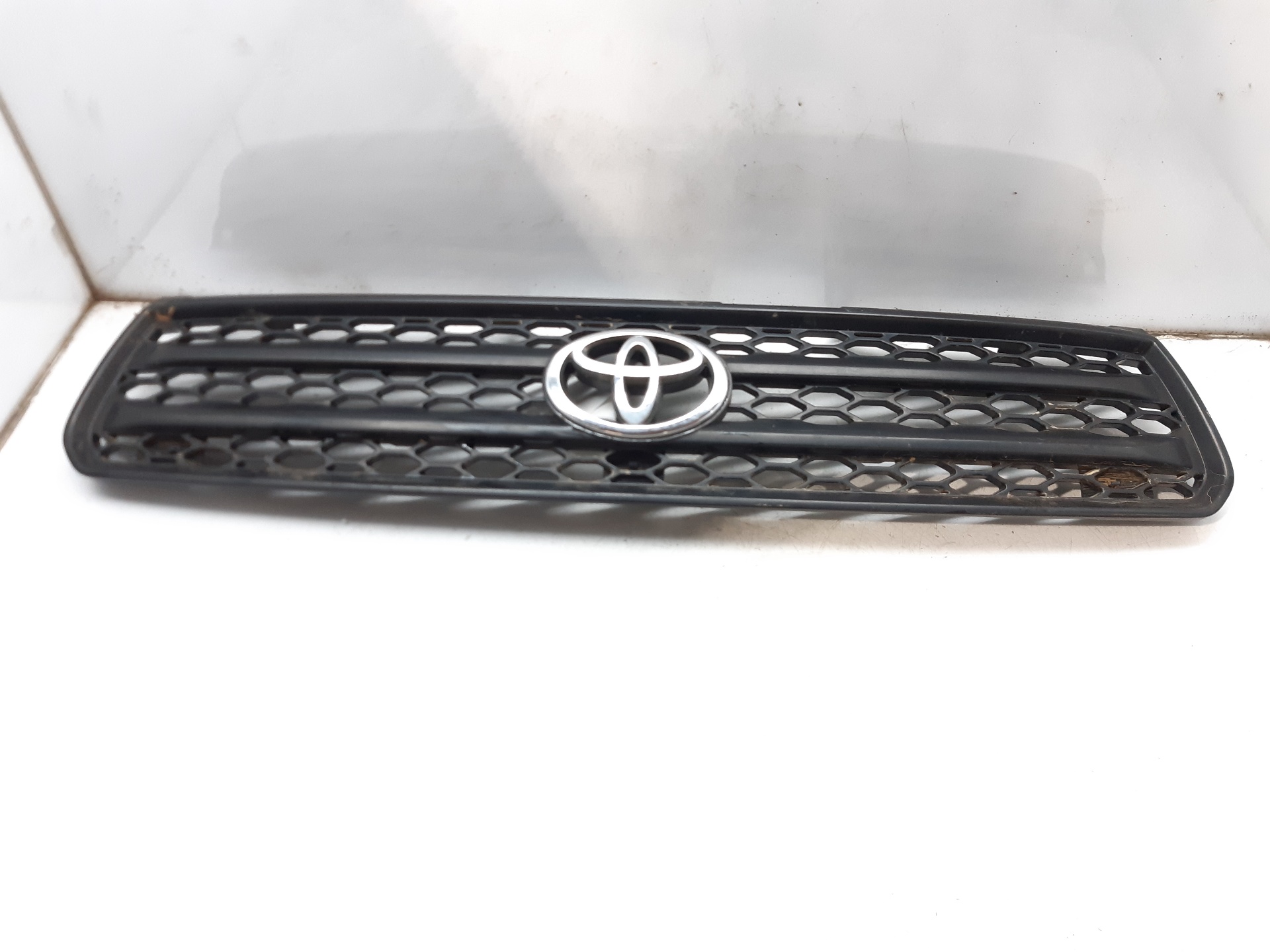 TOYOTA RAV4 2 generation (XA20) (2000-2006) Решетка радиатора 0842342130 22018397