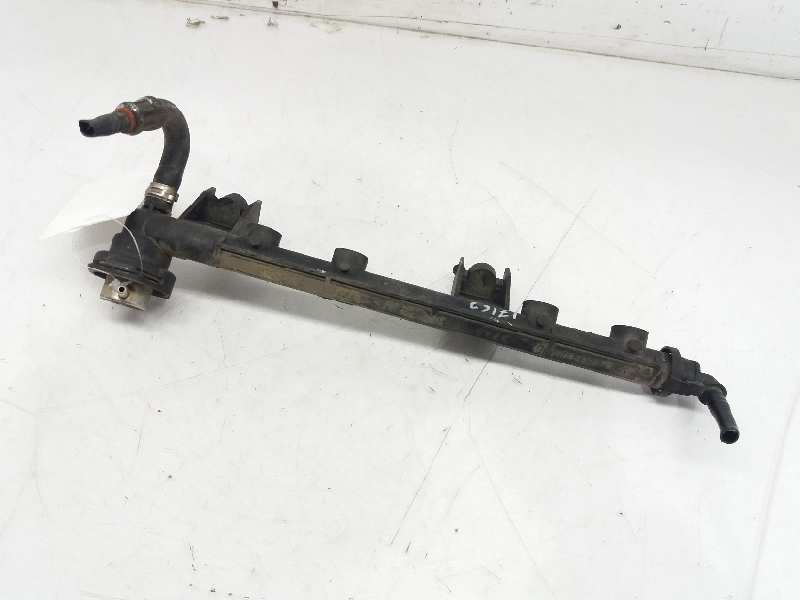 RENAULT Clio 1 generation (1990-1998) Fuel Rail 7700870914 20194418