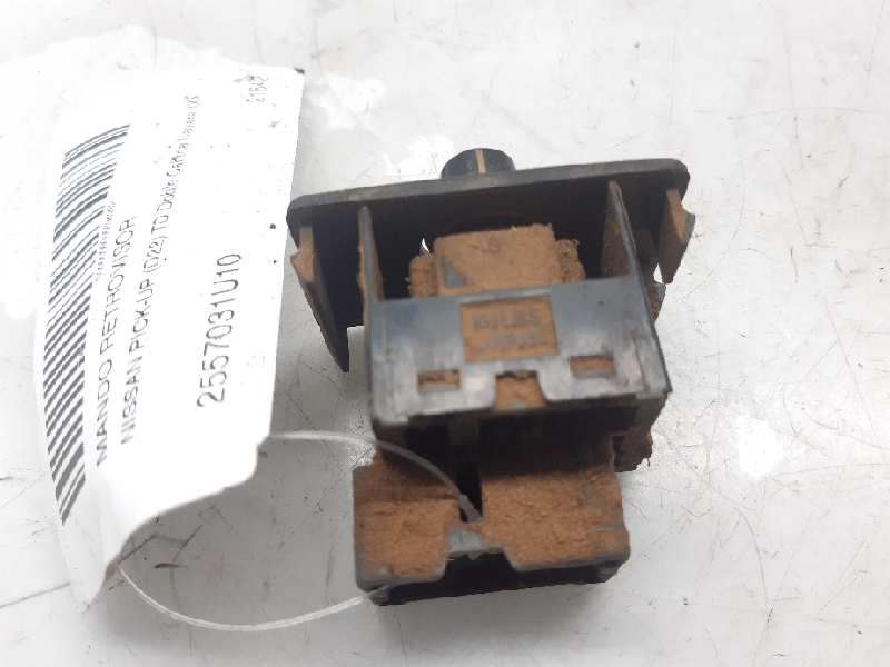 NISSAN Kiti valdymo blokai 2557031U10 24127961