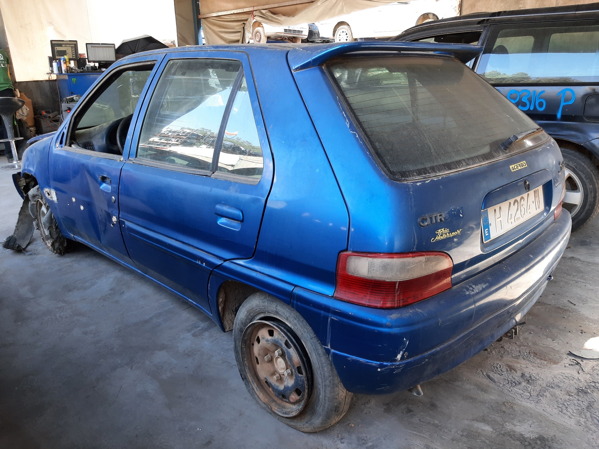 CITROËN Saxo 2 generation (1996-2004) Priekšējo kreiso durvju logu pacēlājs 1488560080 20139752