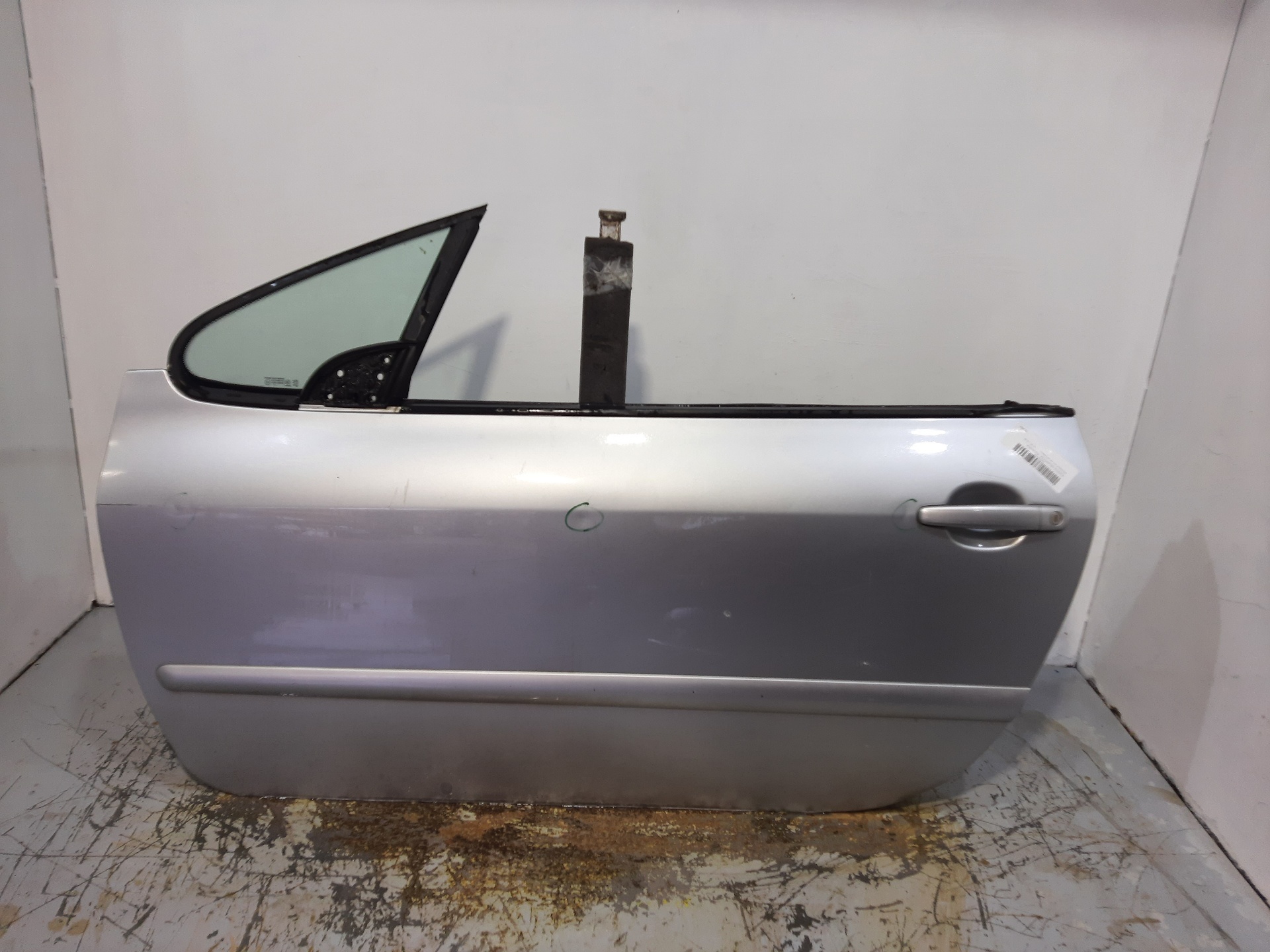 PEUGEOT 307 1 generation (2001-2008) Front Left Door 9002Y7 22706611