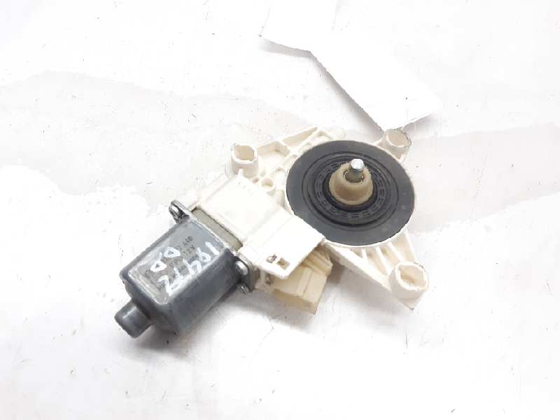 MERCEDES-BENZ C-Class W204/S204/C204 (2004-2015) Front Right Door Window Control Motor 2048200242 20791251