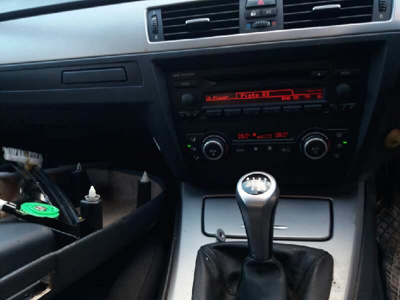 BMW 3 Series E90/E91/E92/E93 (2004-2013) Застежка сиденья задняя левая 606091700C 20185820
