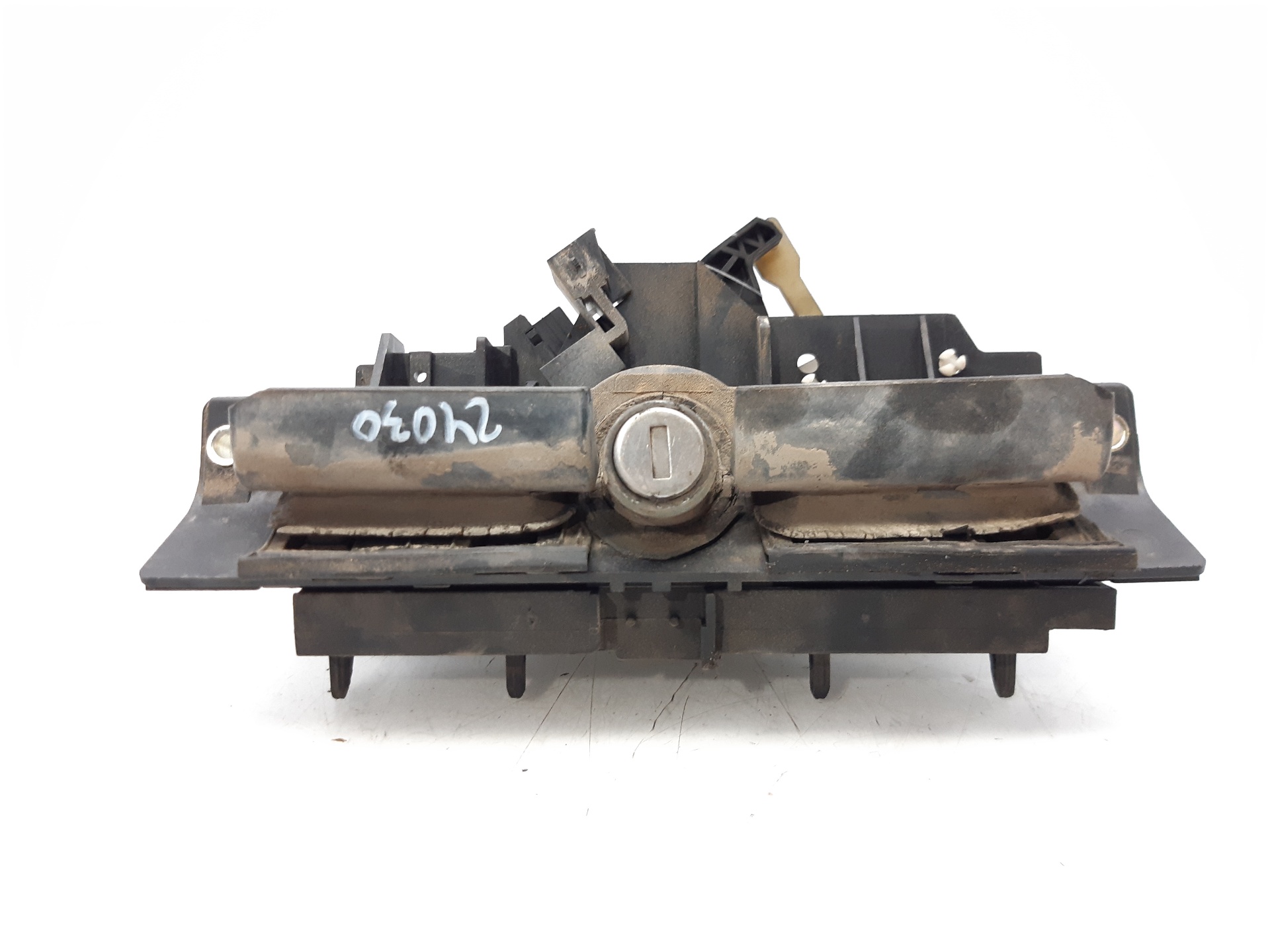 AUDI Spider 916 (1995-2006) Other Body Parts 8D9827565H 24111582