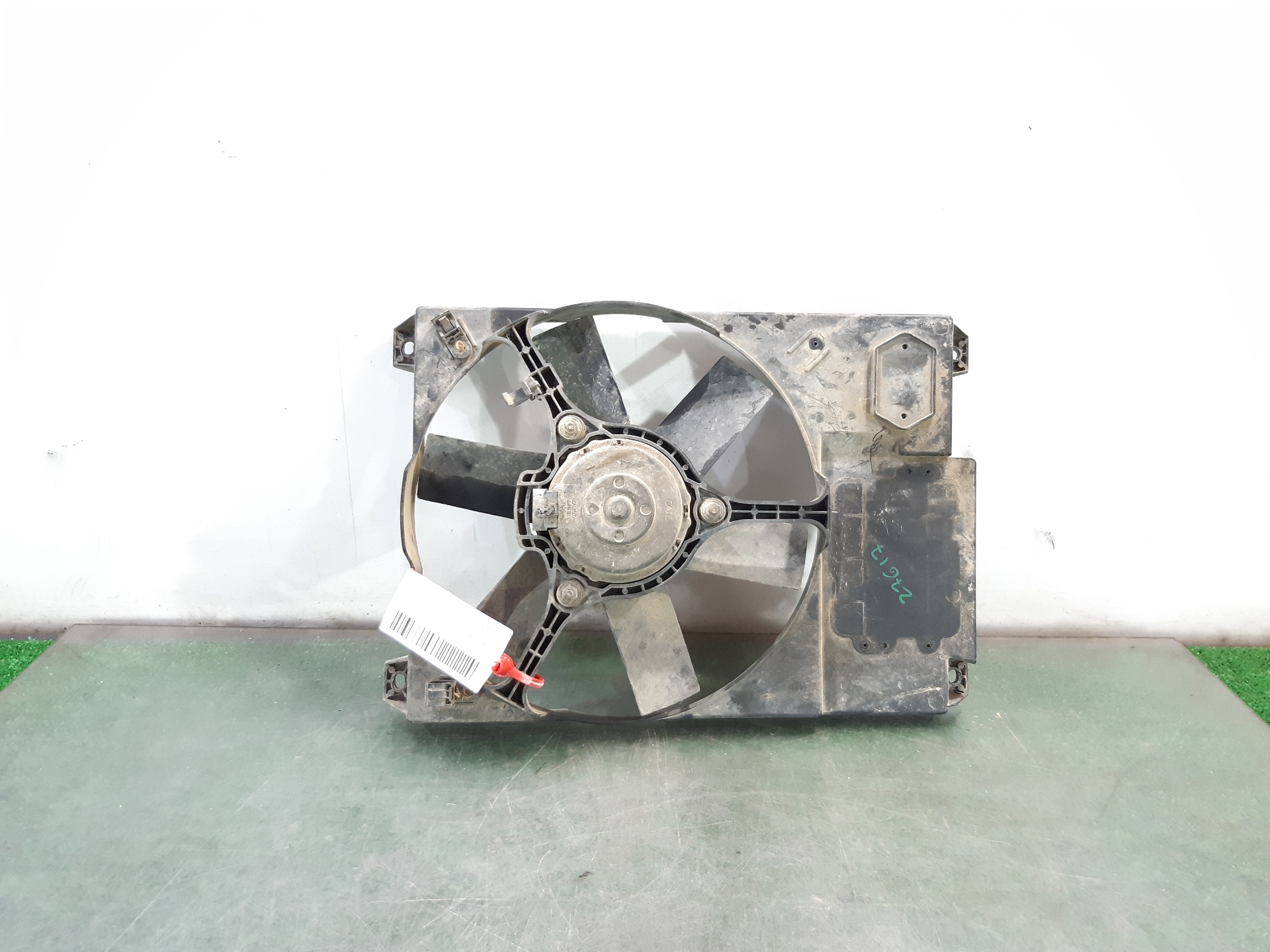 AUDI A8 D2/4D (1994-2002) Ventilator difuzor 8240120 22454835