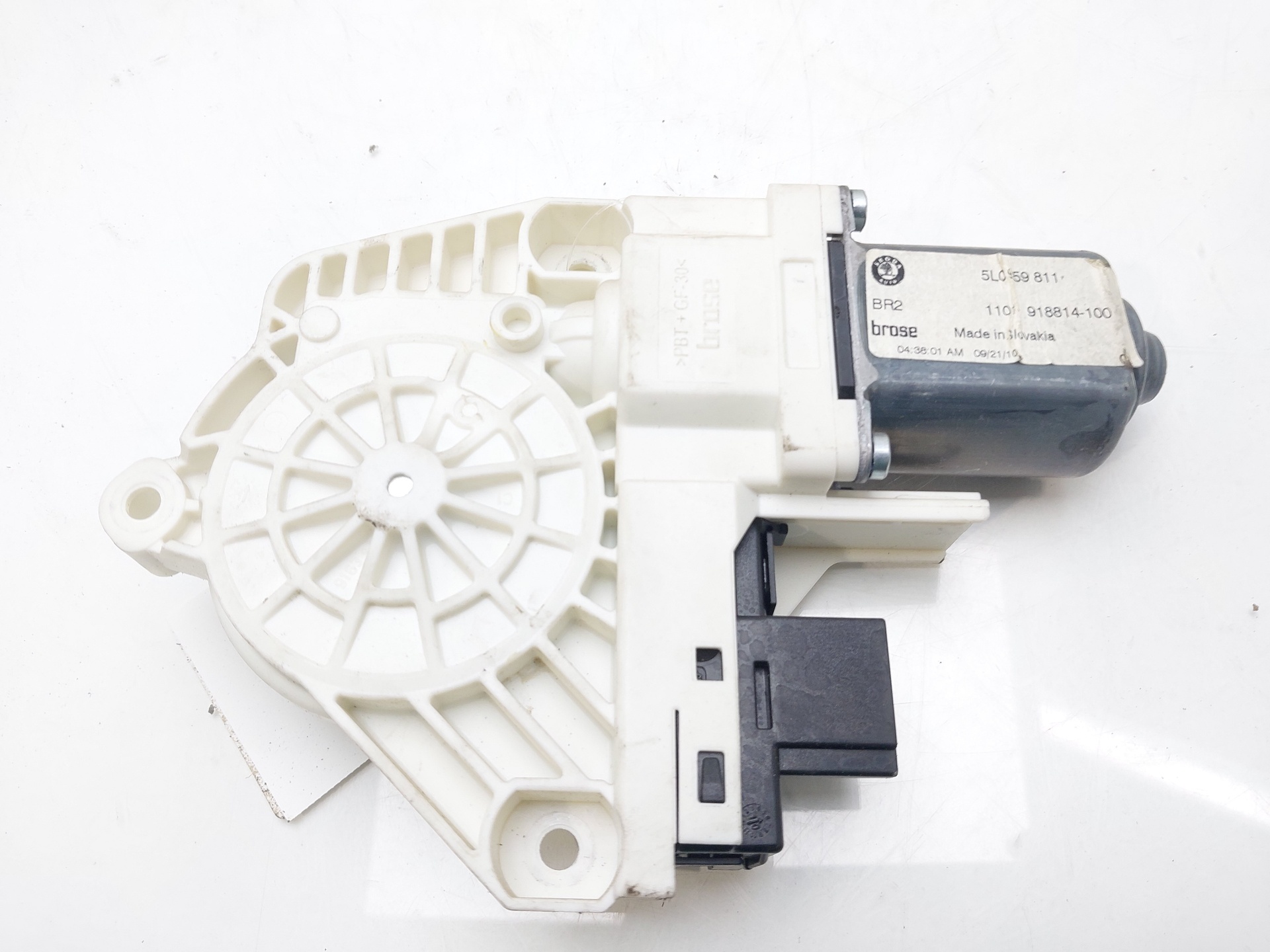 SKODA Yeti 1 generation (2009-2018) Rear Left Door Window Control Motor 5L0959811 20542733