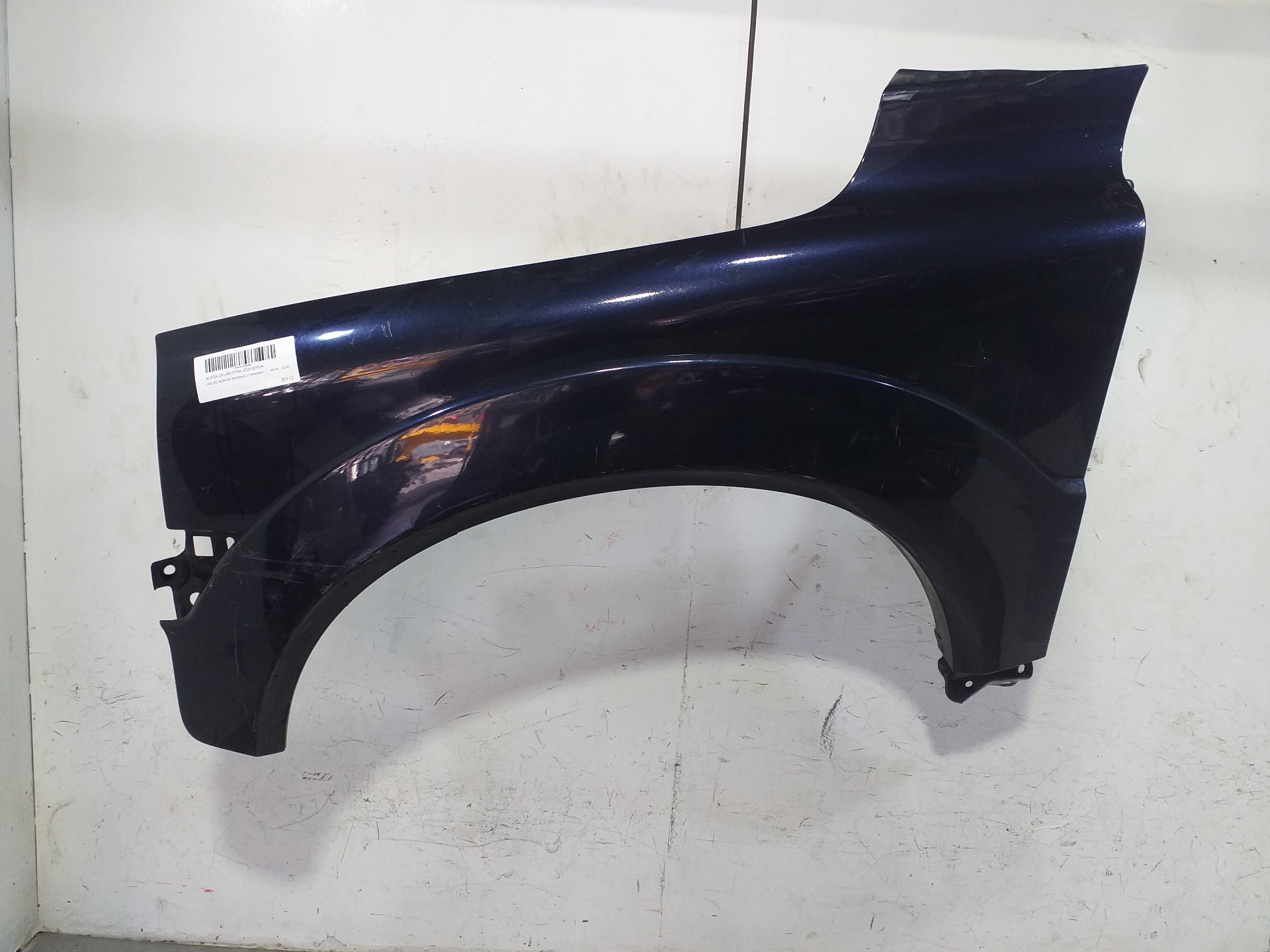 VOLVO XC90 1 generation (2002-2014) Front Left Fender 30796494 26875883