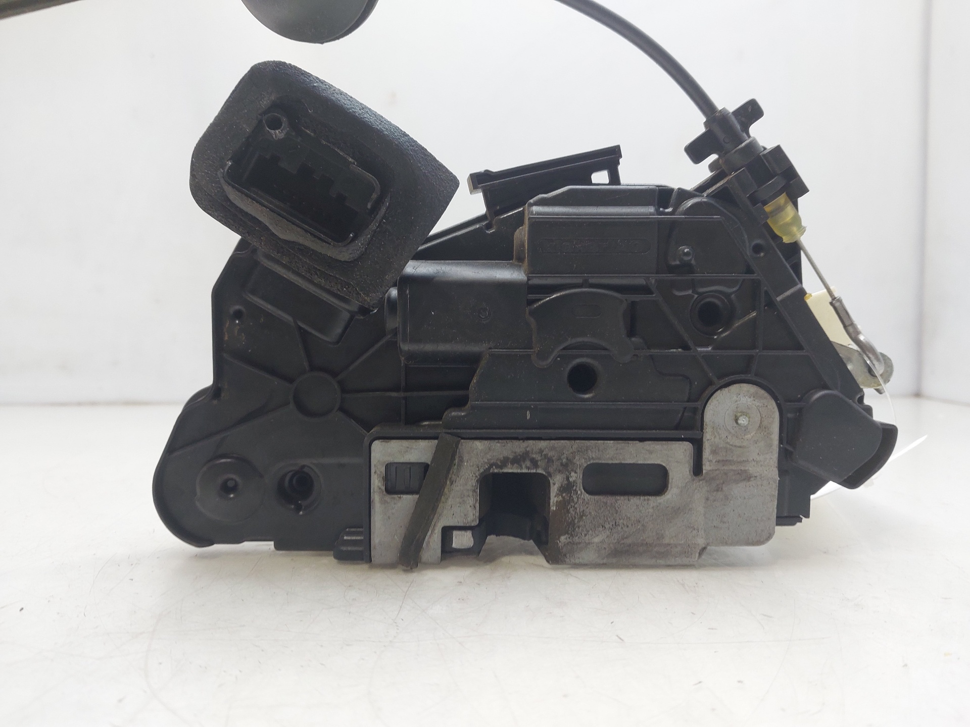 SEAT Leon 3 generation (2012-2020) Front Left Door Lock 5K1837015J 21803750