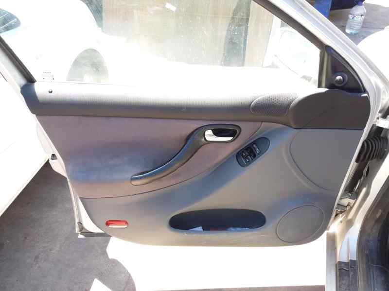 SEAT Toledo 2 generation (1999-2006) Window Washer Tank 1J0955453N 20169810