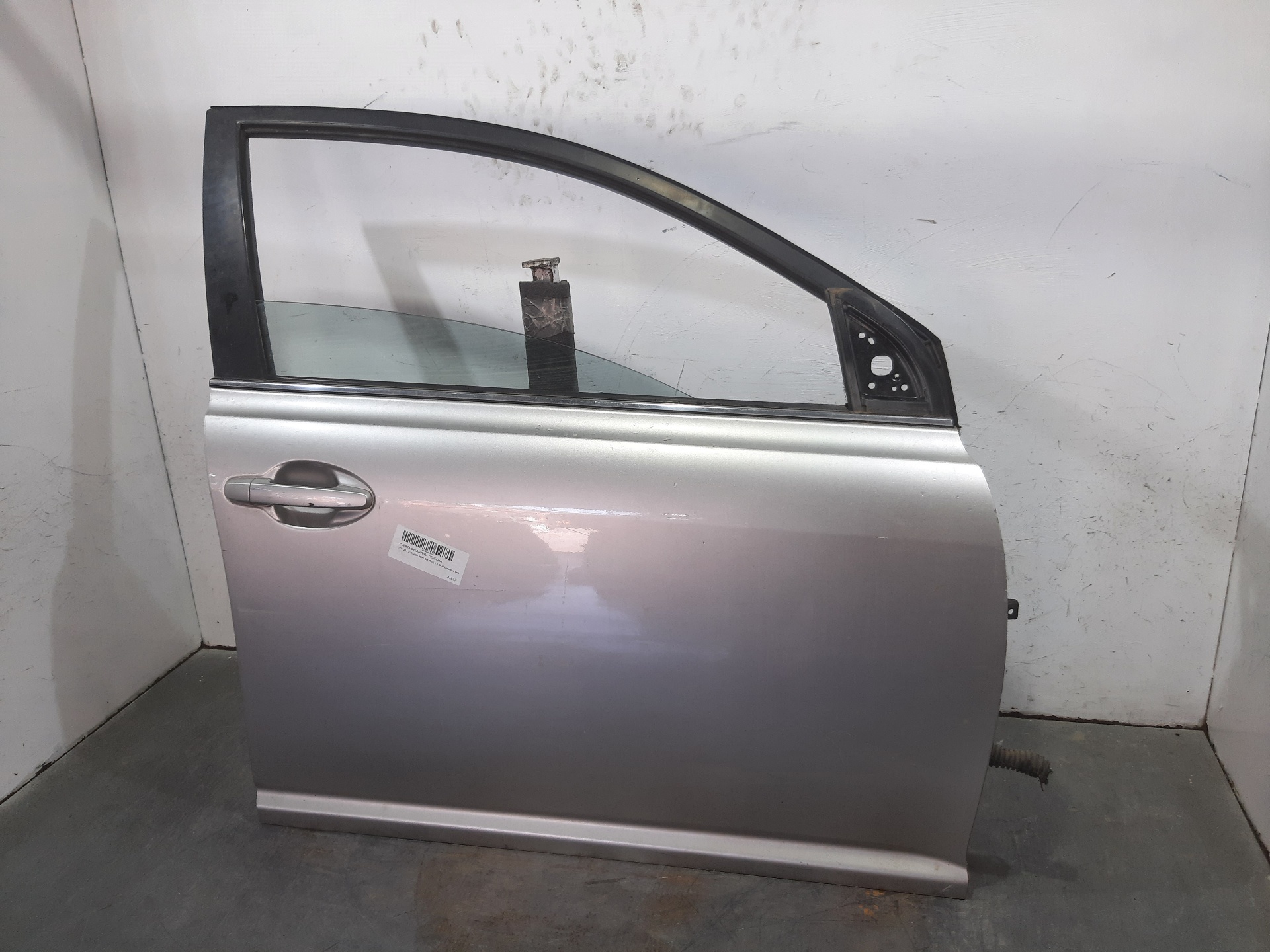 TOYOTA Avensis 2 generation (2002-2009) Front Right Door 6700105050 22335372