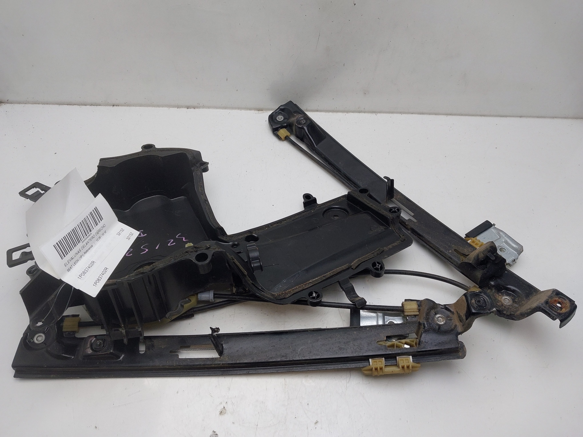 CHEVROLET Leon 2 generation (2005-2012) Front Right Door Window Regulator 1P0837402R 21088417