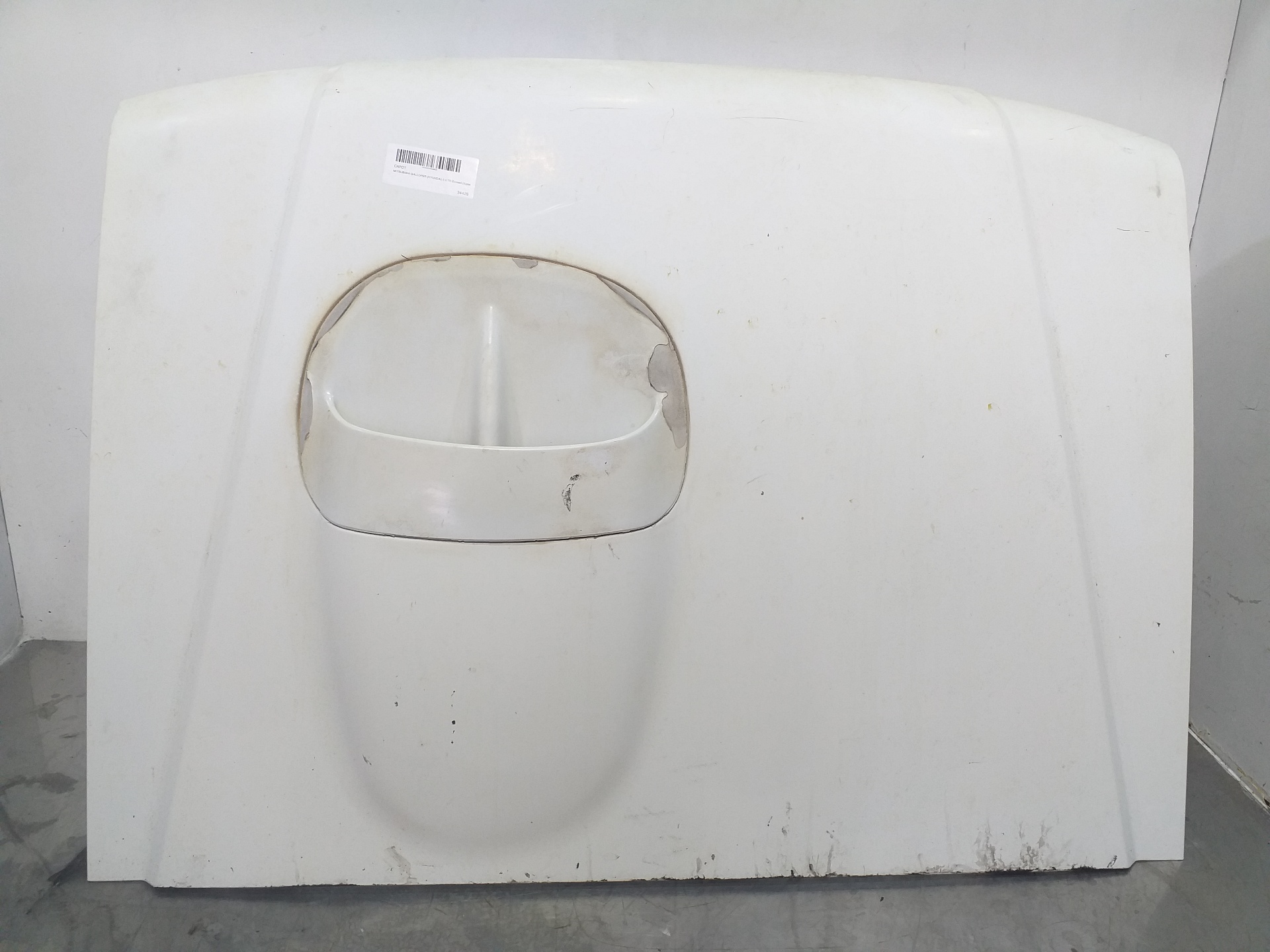 MITSUBISHI Bonnet SM215005E 24757860