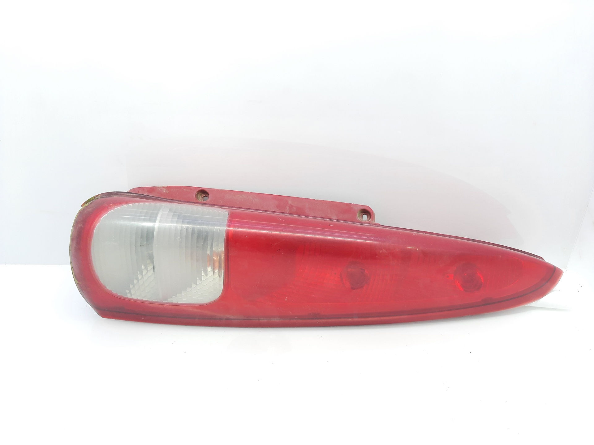 Rear lamp rh A16DMS 96260527 de Daewoo Tacuma (u100) 2001-2004 105 CV con 159858 km